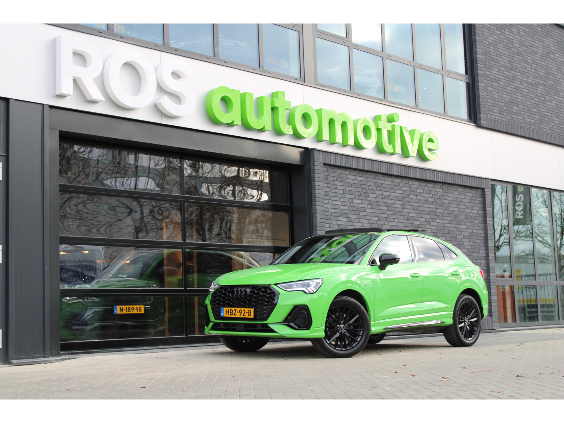 Audi Q3 Sportback 45 TFSI e S Edition 42819917-0.jpg | ROS Automotive