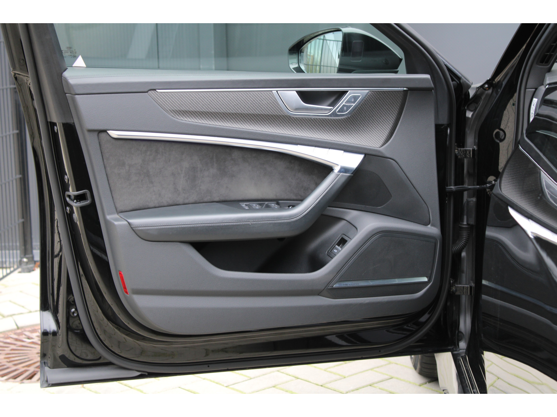 Audi RS6 Avant RS 6 TFSI quattro 43460861-21.jpg | ROS Automotive