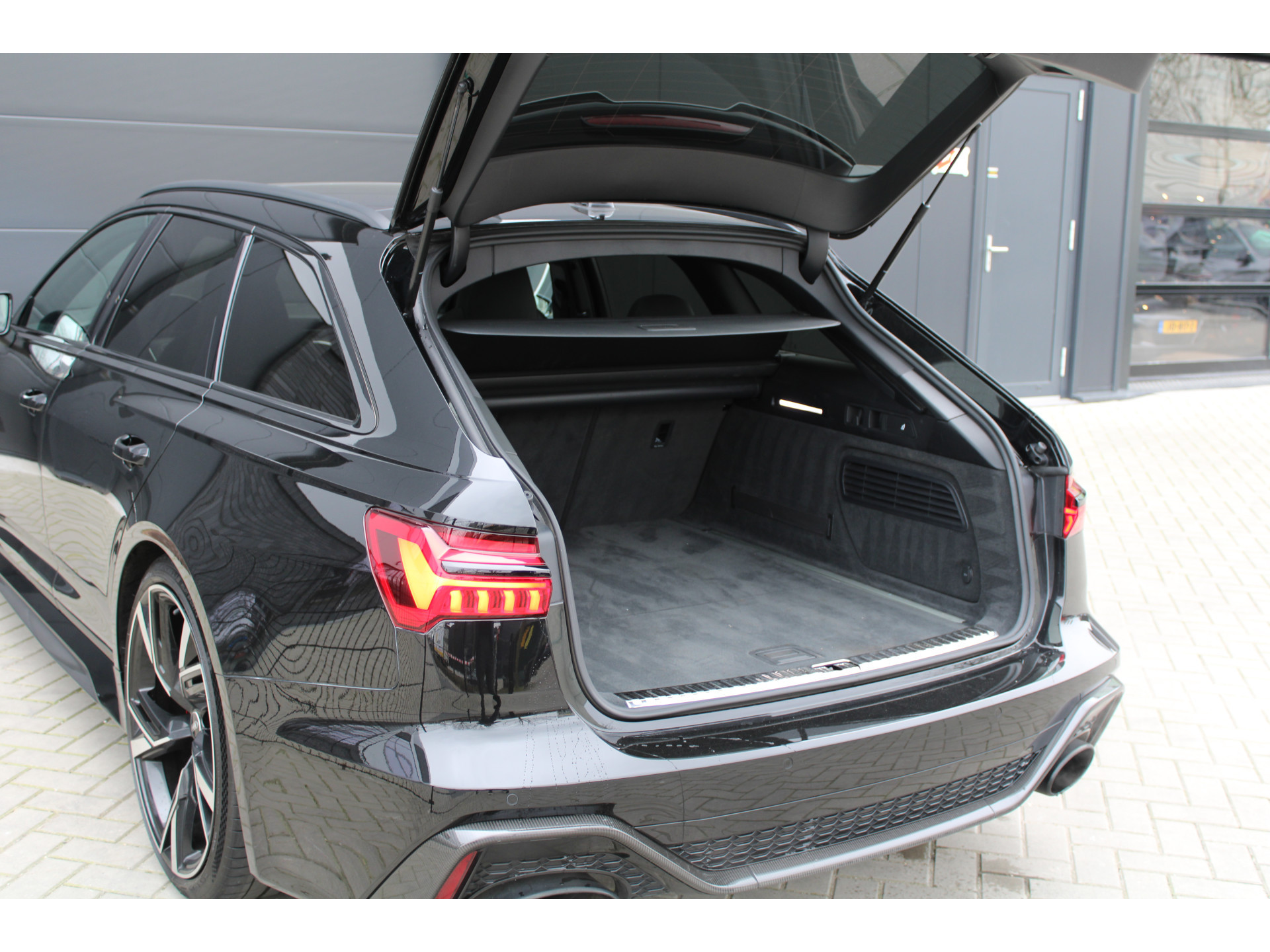 Audi RS6 Avant RS 6 TFSI quattro 43460861-58.jpg | ROS Automotive