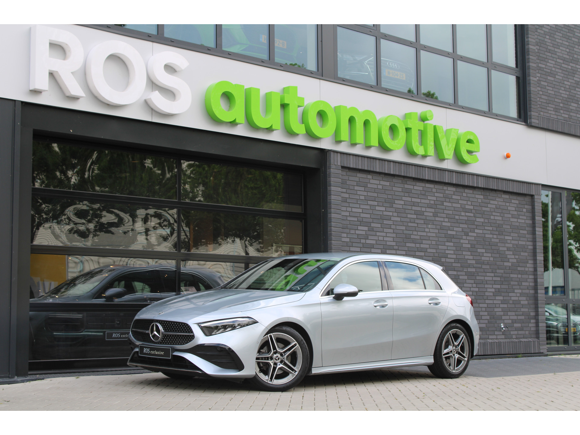 Mercedes-Benz A-Klasse 200 AMG Line 45939128-0.jpg | ROS Automotive