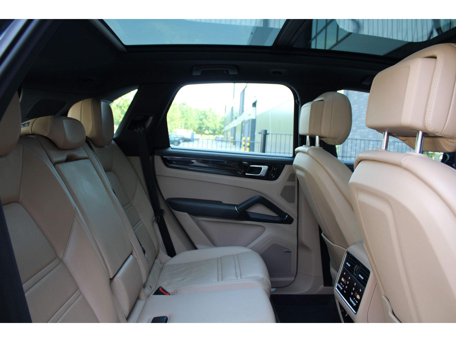 Porsche Cayenne 2.9 S 46099913-47.jpg | ROS Automotive