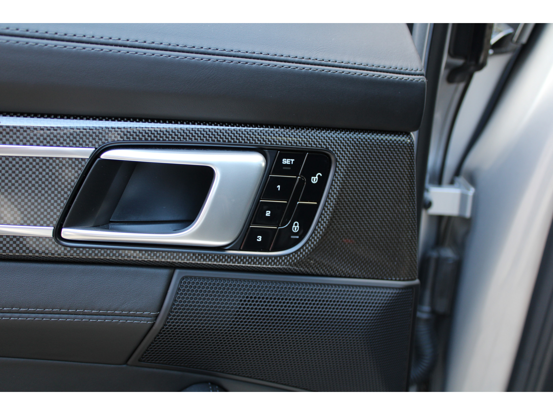 Porsche Panamera 4.0 Turbo S E-Hybrid 46124119-59.jpg | ROS Automotive