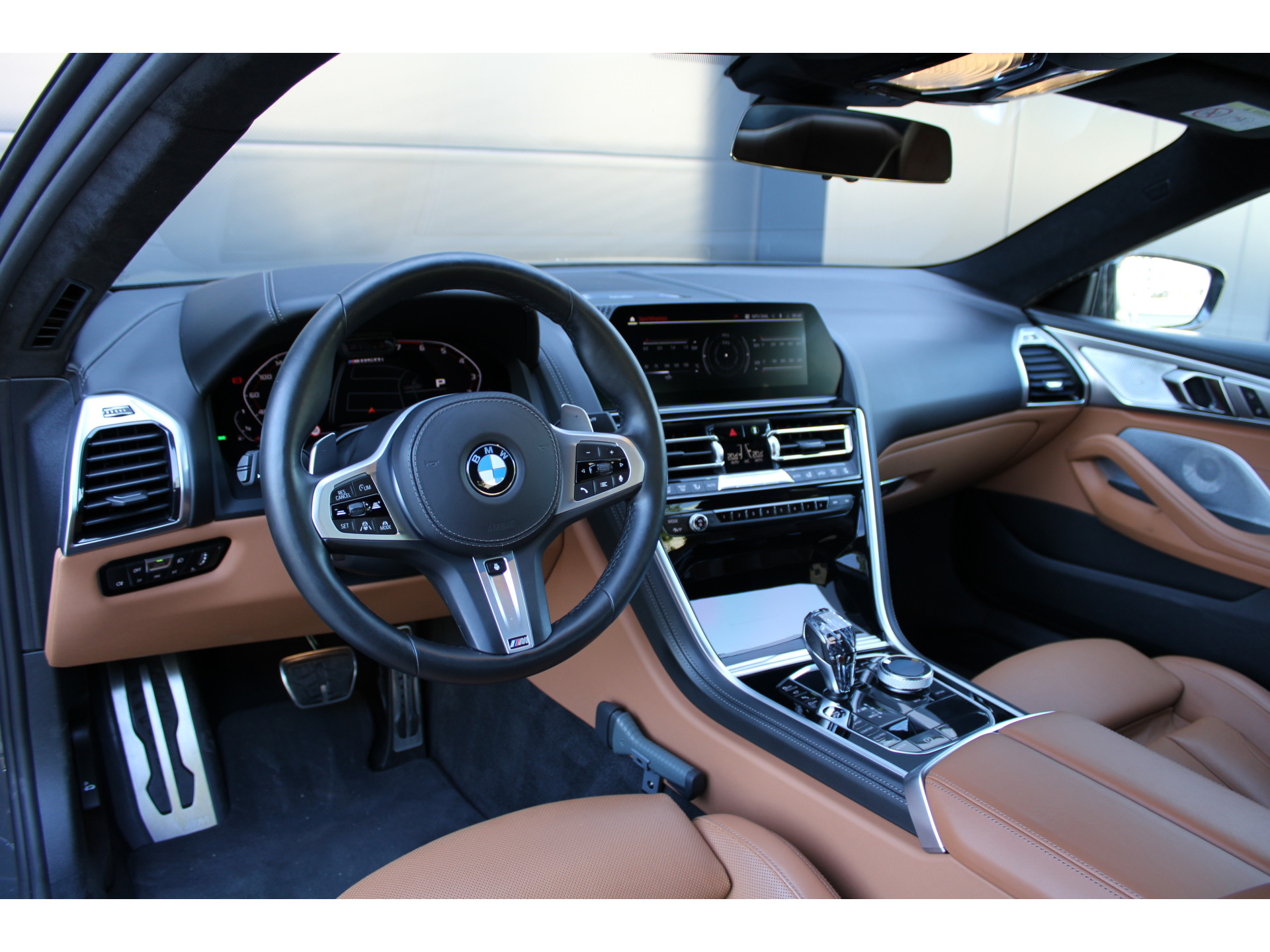 BMW 8 Serie M850i xDrive High Executive 46153342-25.jpg | ROS Automotive