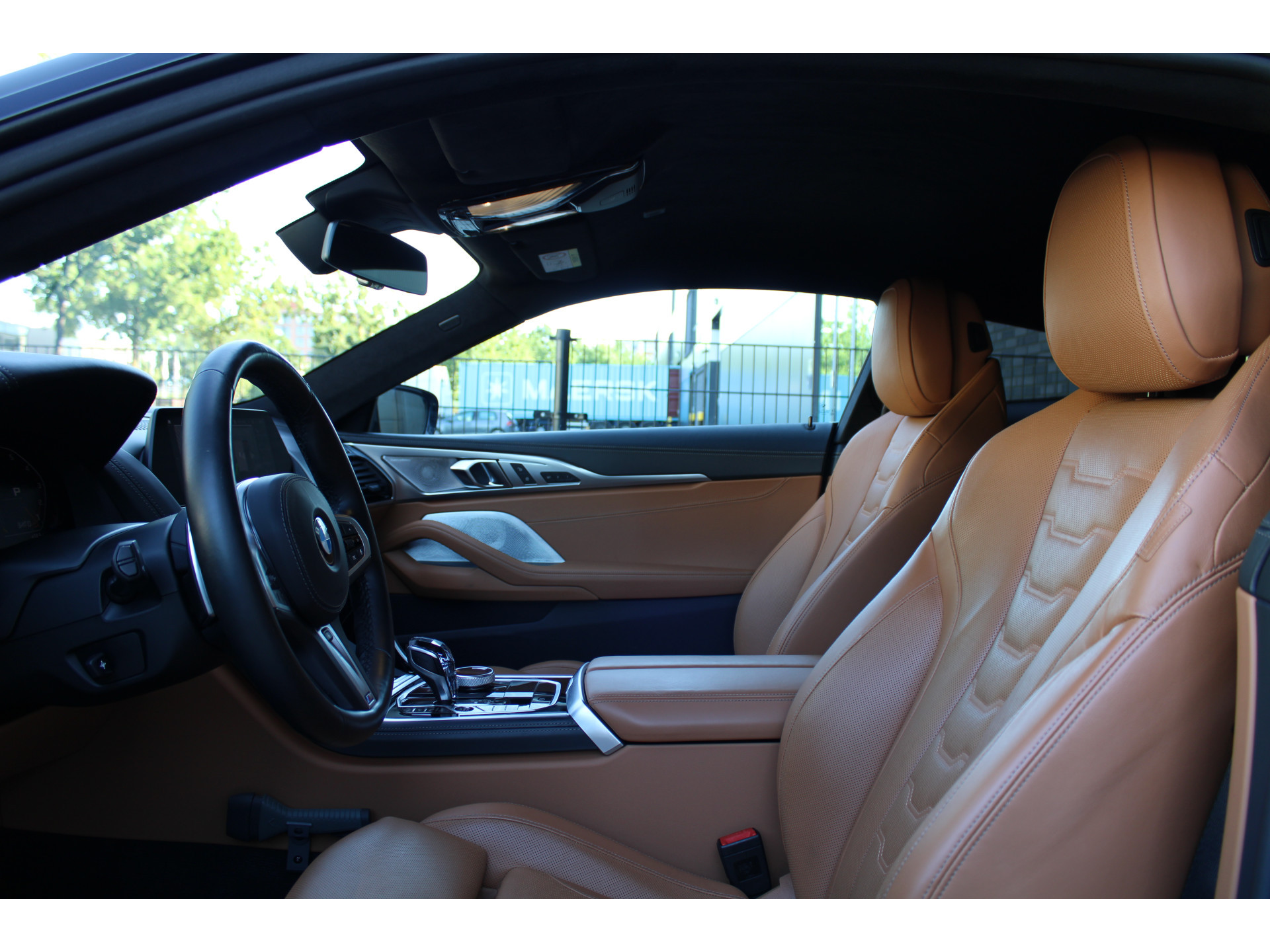 BMW 8 Serie M850i xDrive High Executive 46153342-26.jpg | ROS Automotive