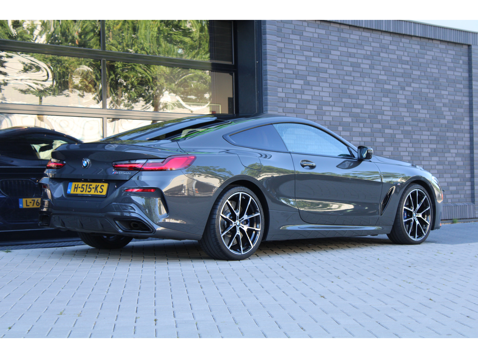 BMW 8 Serie M850i xDrive High Executive 46153342-9.jpg | ROS Automotive