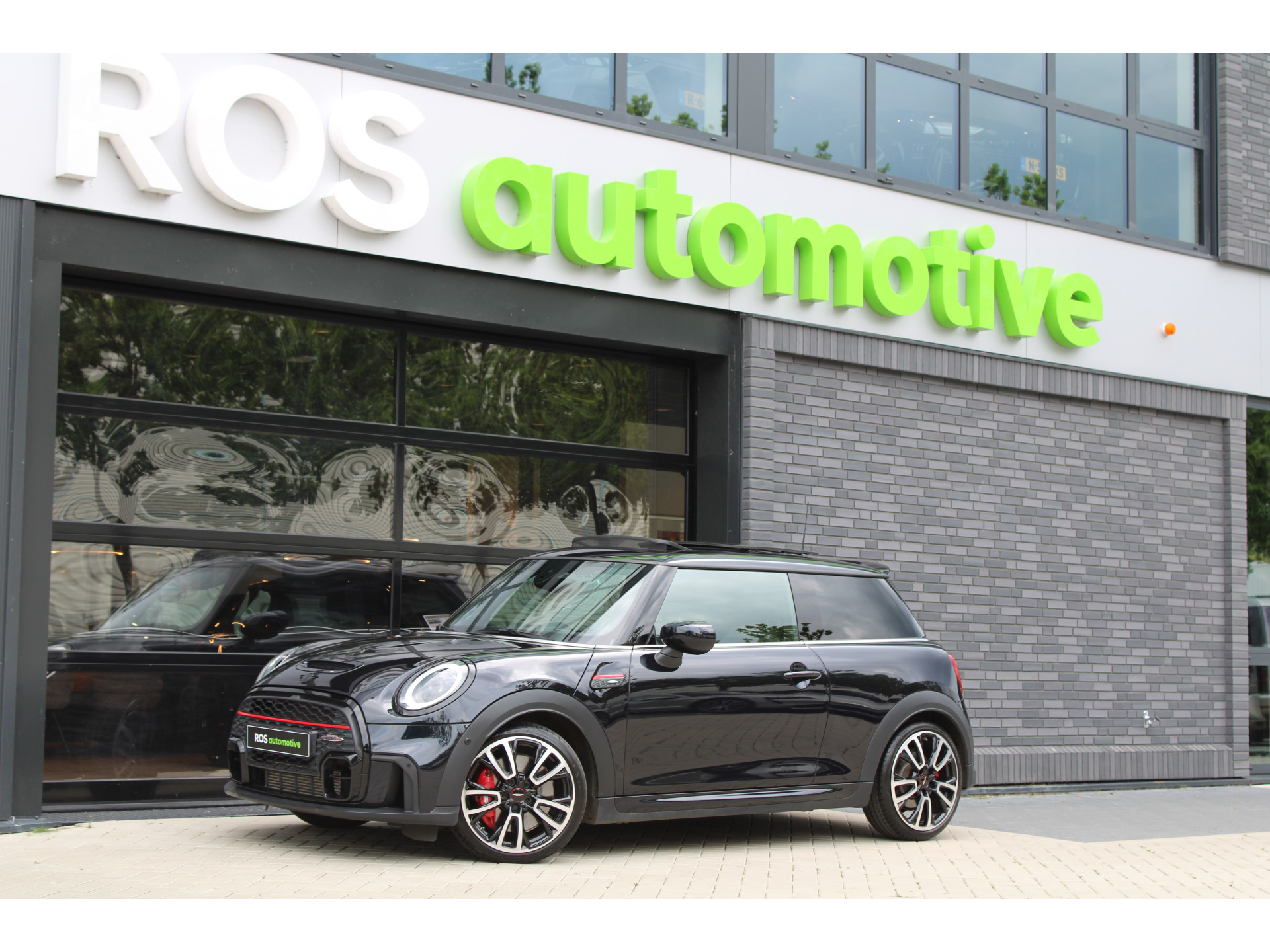 MINI Mini 2.0 John Cooper Works Classic 46762505-0.jpg | ROS Automotive