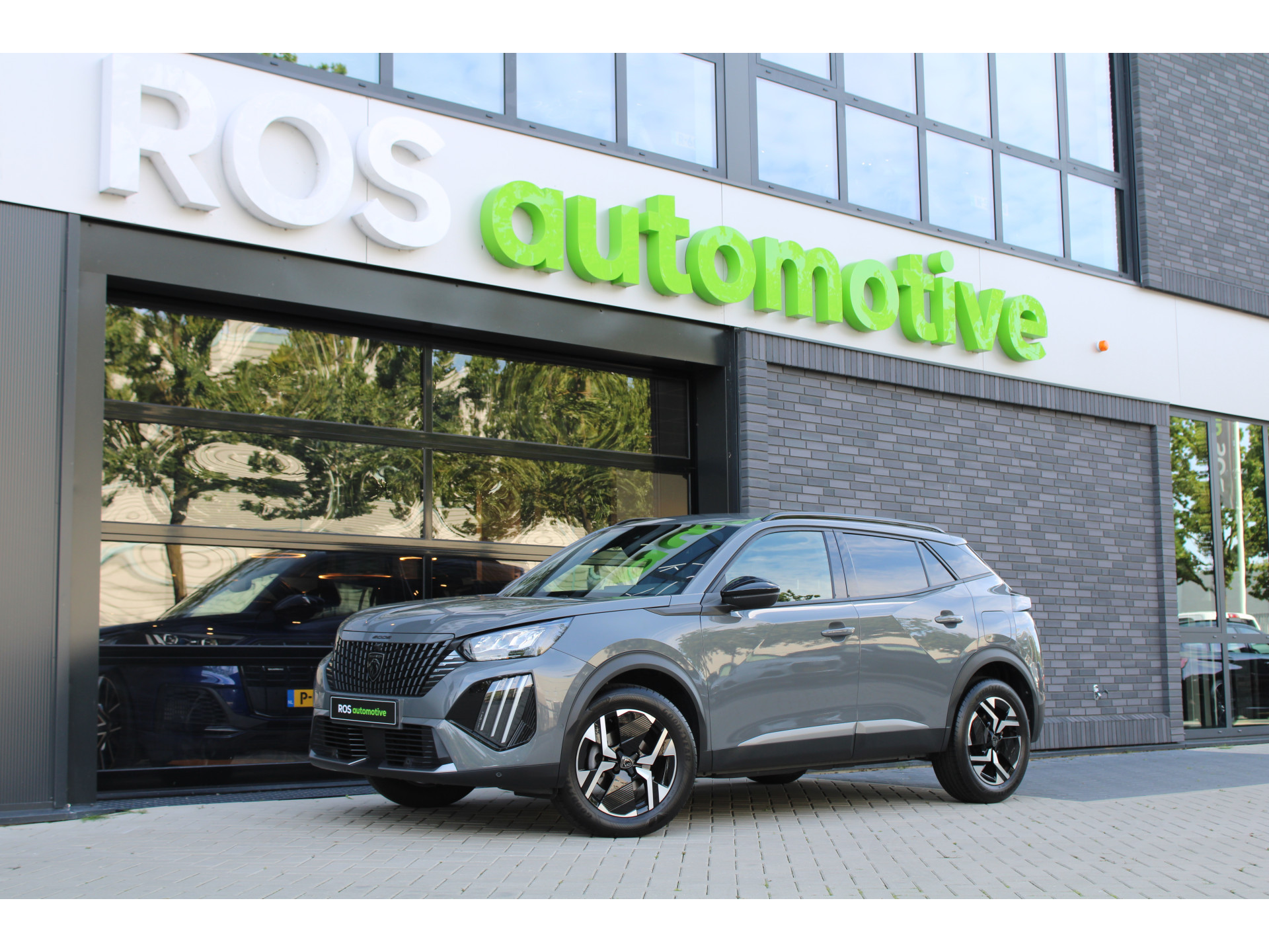 Peugeot 2008 1.2 PureTech 130 Allure 46875301-0.jpg | ROS Automotive