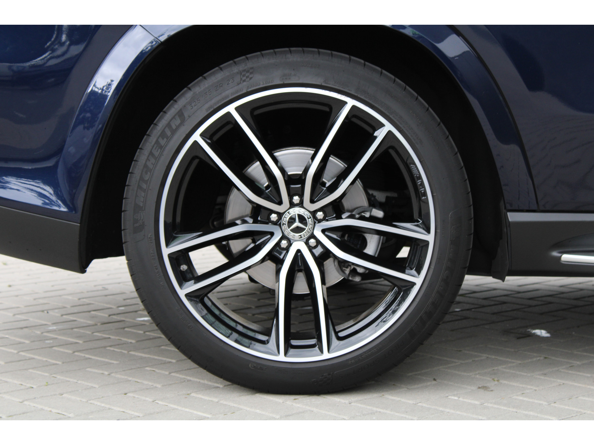 Mercedes-Benz GLS 400 d 4MATIC GLS 400 D 47143215-20.jpg | ROS Automotive