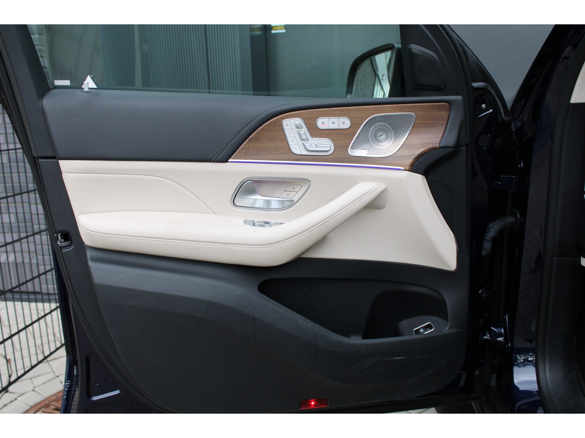 Mercedes-Benz GLS 400 d 4MATIC GLS 400 D 47143215-22.jpg | ROS Automotive