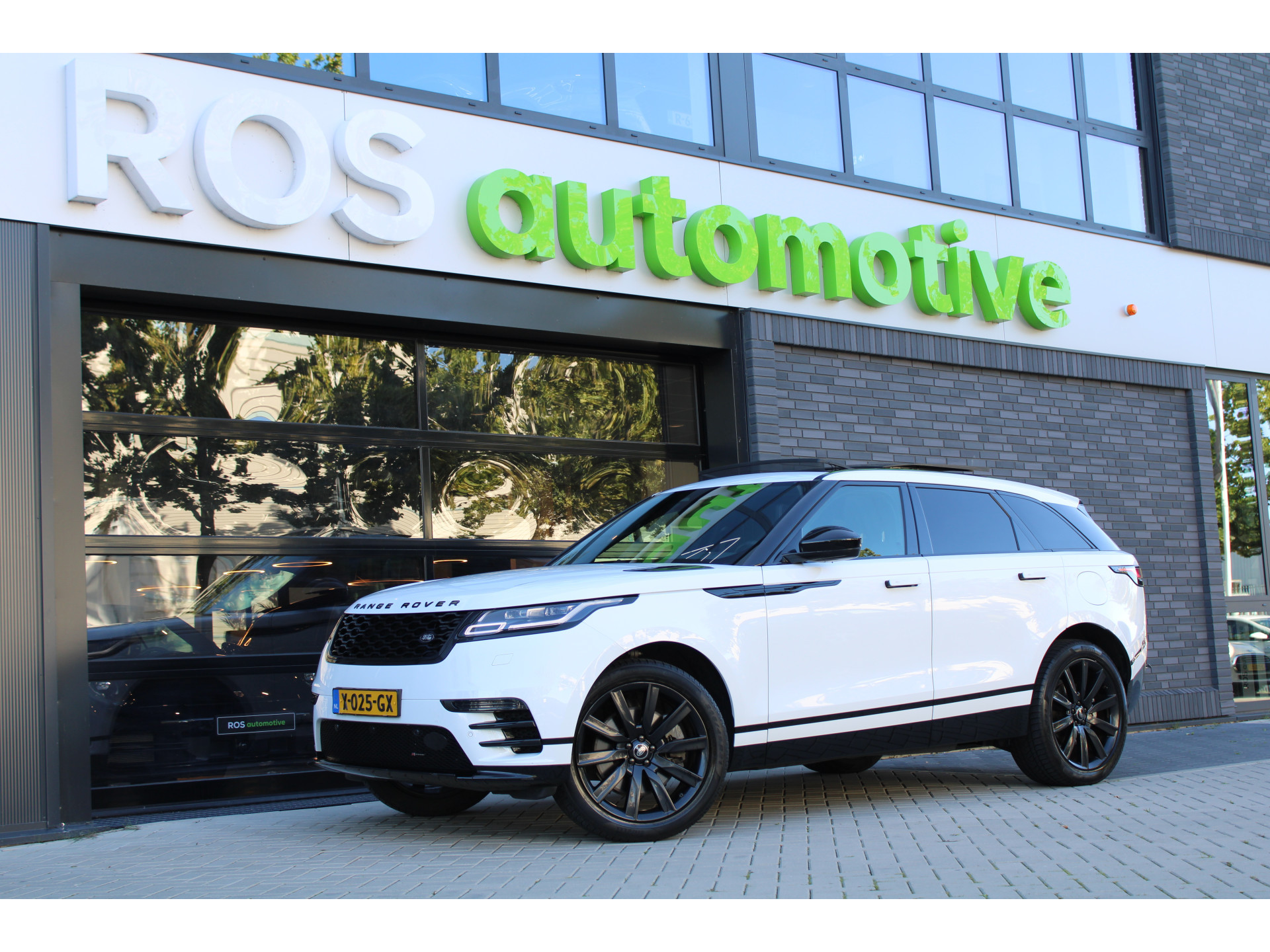 Land Rover Range Rover Velar 2.0 P400e R-Dynamic SE 47573941-0.jpg | ROS Automotive