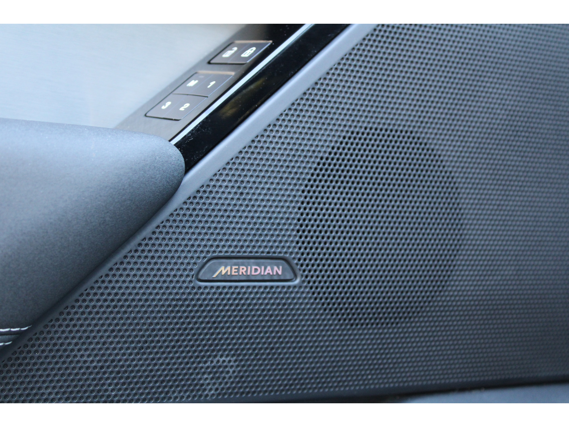 Land Rover Range Rover Velar 2.0 P400e R-Dynamic SE 47573941-19.jpg | ROS Automotive