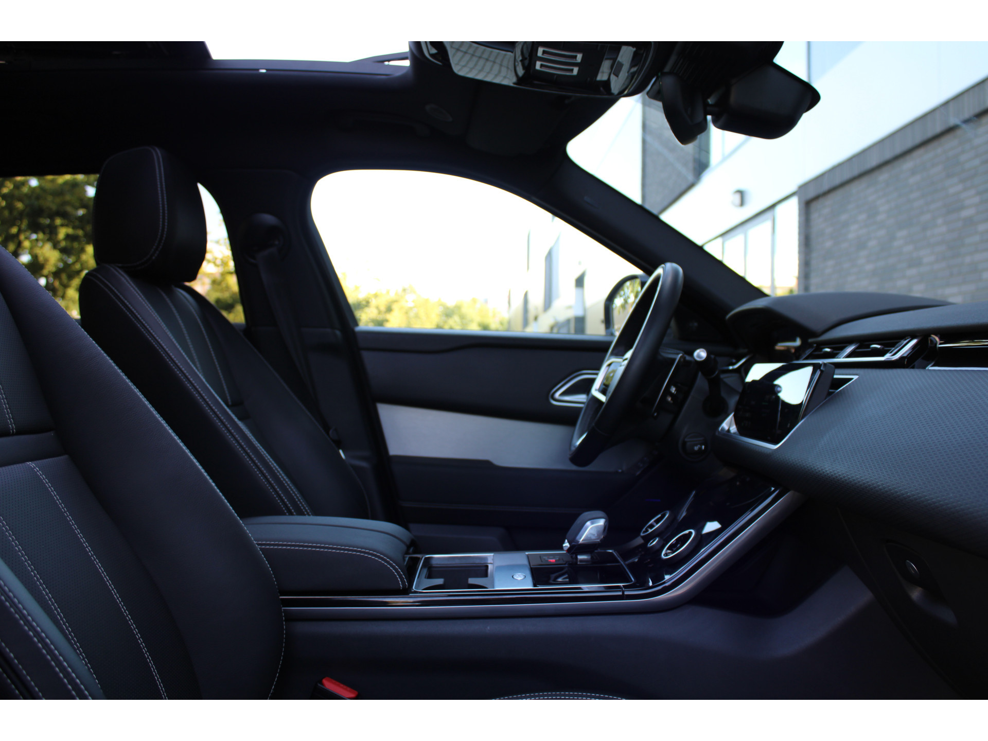 Land Rover Range Rover Velar 2.0 P400e R-Dynamic SE 47573941-25.jpg | ROS Automotive