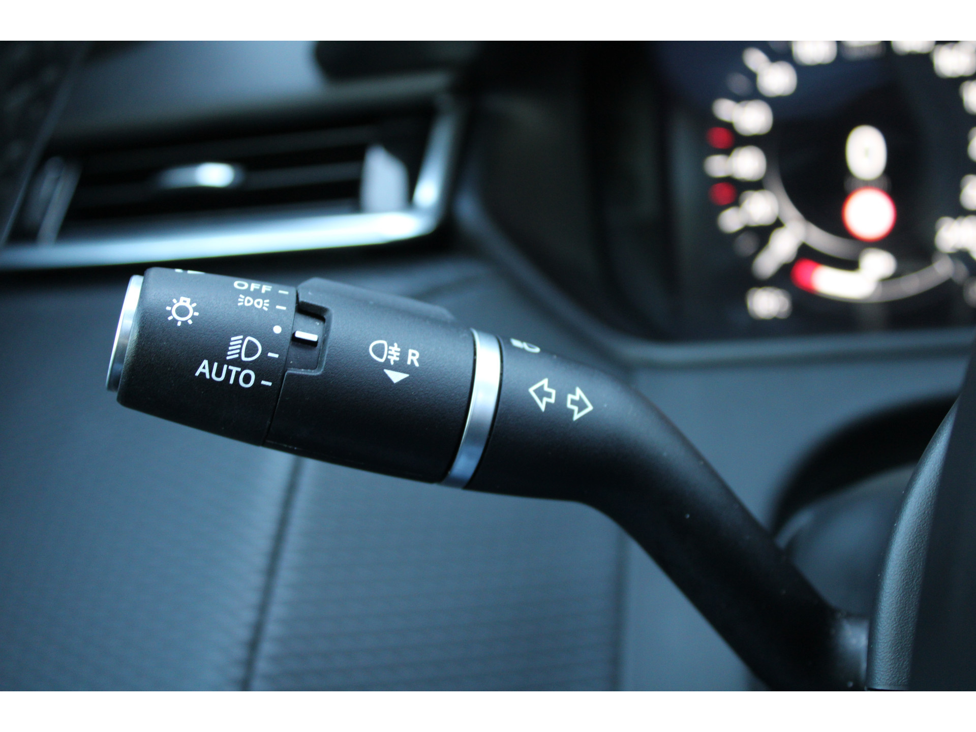 Land Rover Range Rover Velar 2.0 P400e R-Dynamic SE 47573941-32.jpg | ROS Automotive