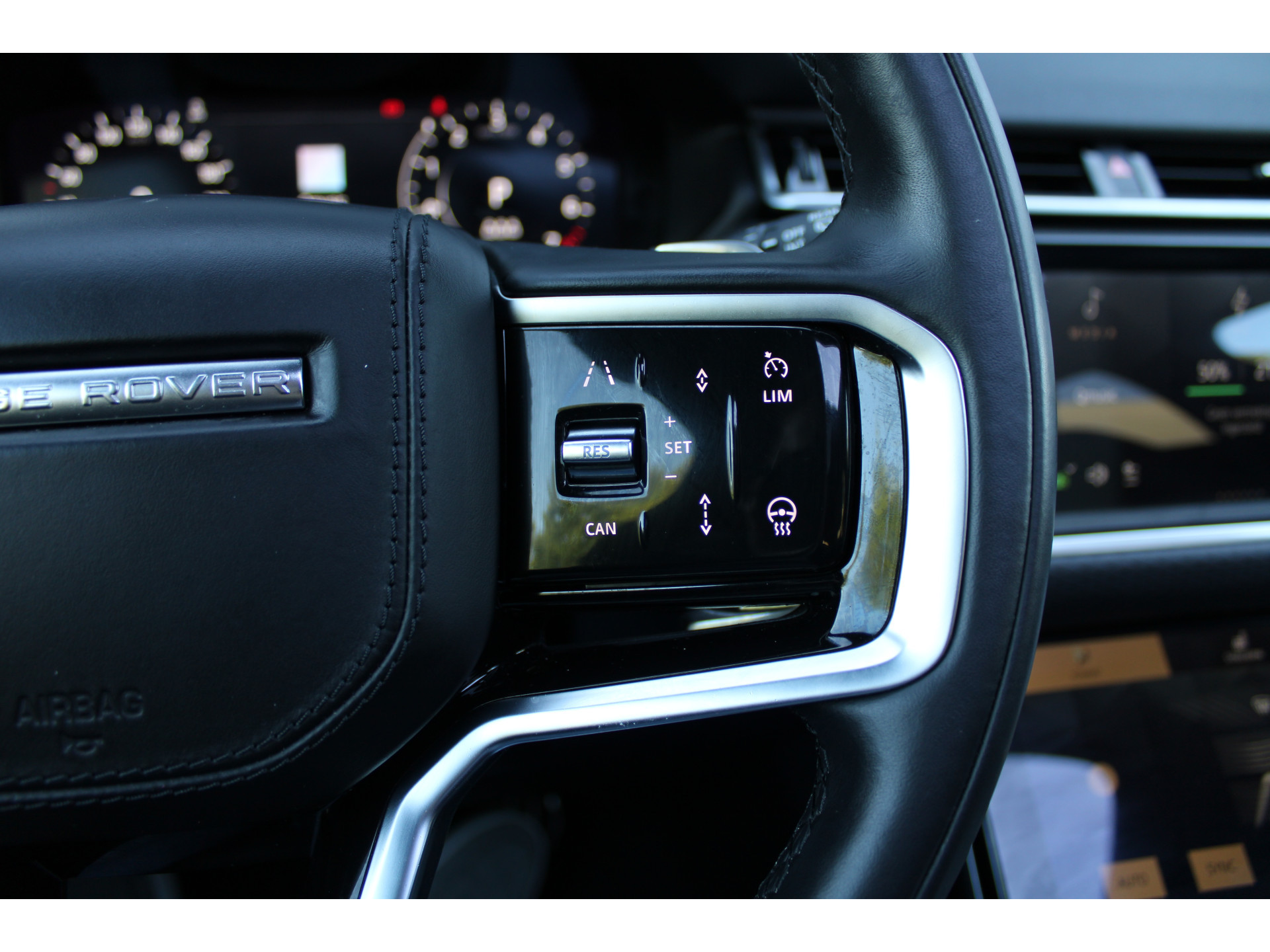 Land Rover Range Rover Velar 2.0 P400e R-Dynamic SE 47573941-35.jpg | ROS Automotive