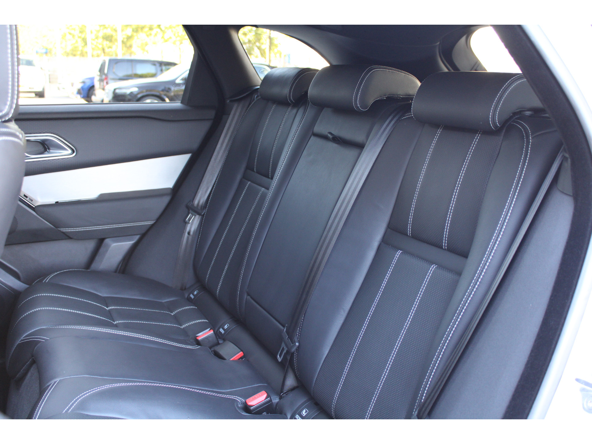 Land Rover Range Rover Velar 2.0 P400e R-Dynamic SE 47573941-50.jpg | ROS Automotive