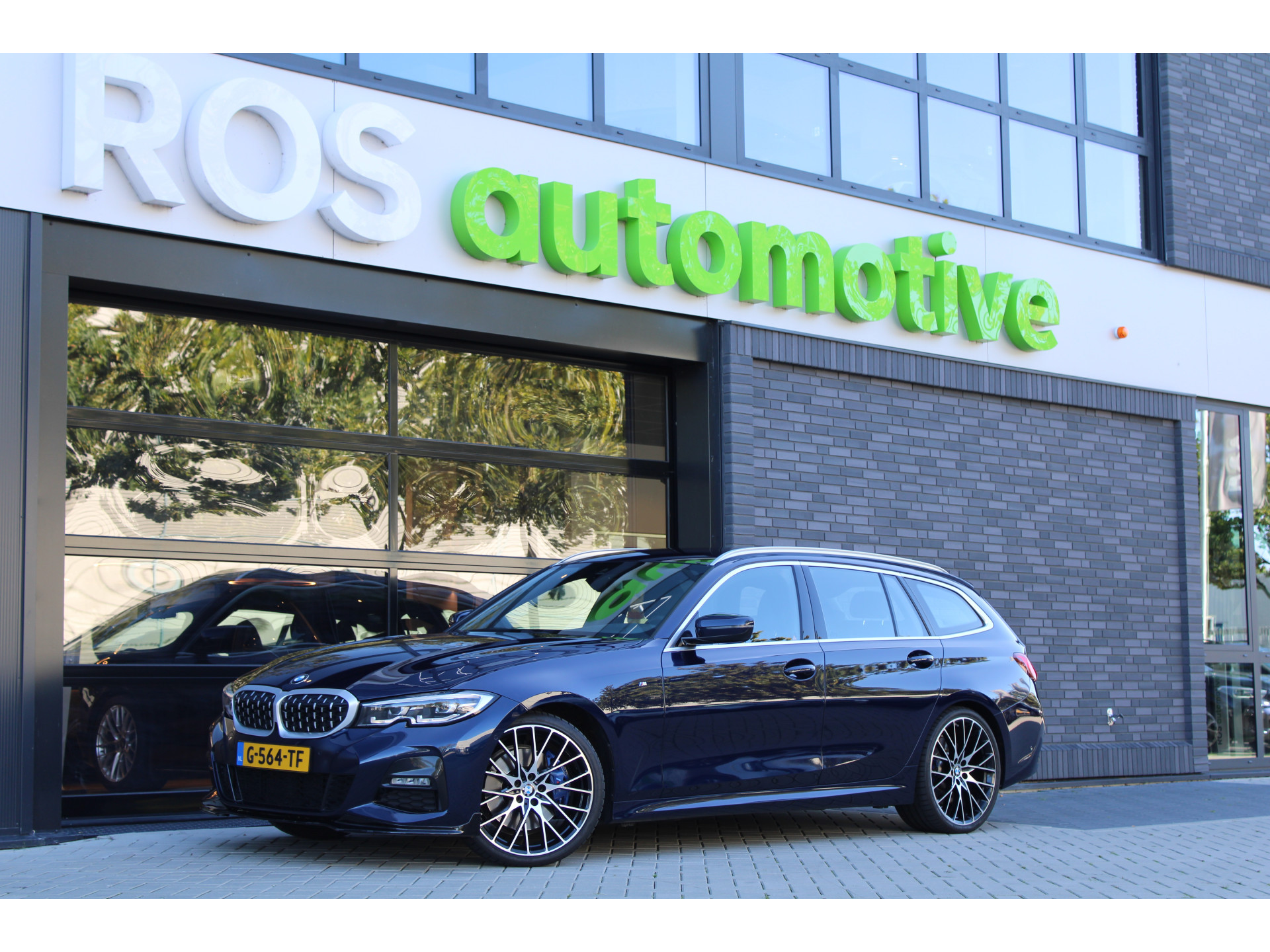 BMW 3 Serie Touring 320i High Executive Edition 47827646-0.jpg | ROS Automotive