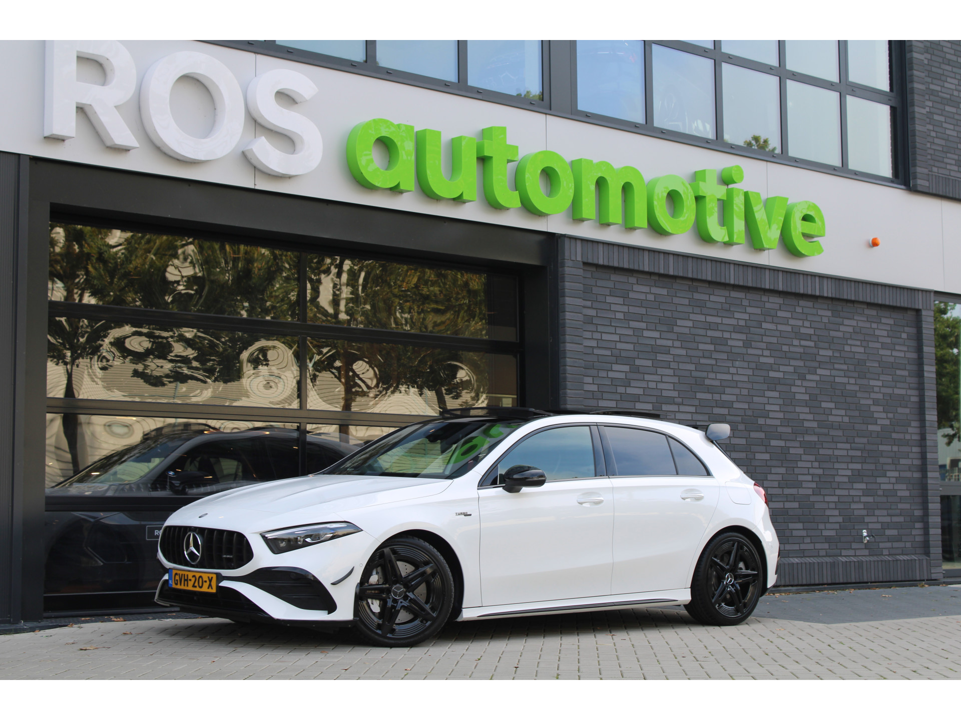 Mercedes-Benz A-Klasse AMG 35 4MATIC 47986285-0.jpg | ROS Automotive