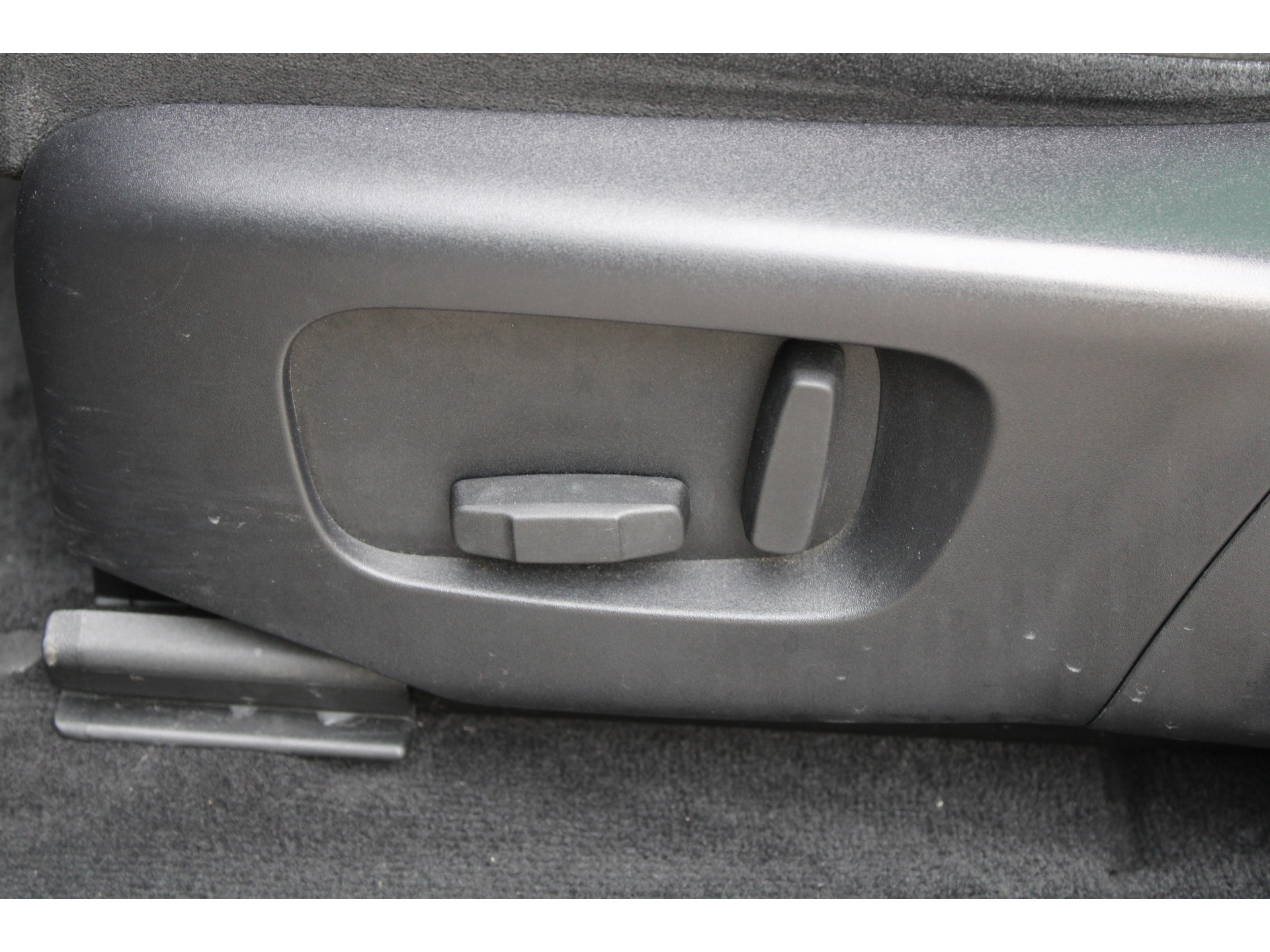 Land Rover Range Rover Evoque 2.0 D180 AWD R-Dynamic S 47993913-14.jpg | ROS Automotive