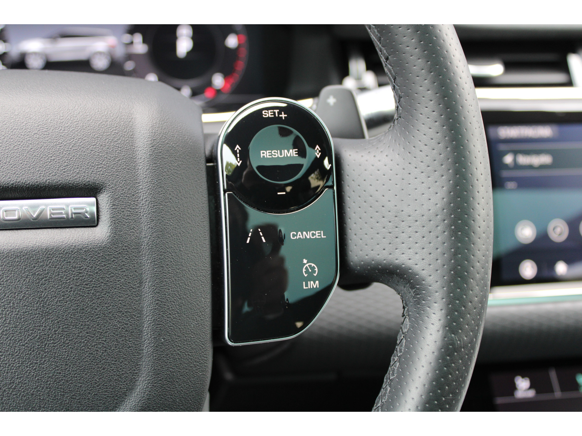 Land Rover Range Rover Evoque 2.0 D180 AWD R-Dynamic S 47993913-24.jpg | ROS Automotive