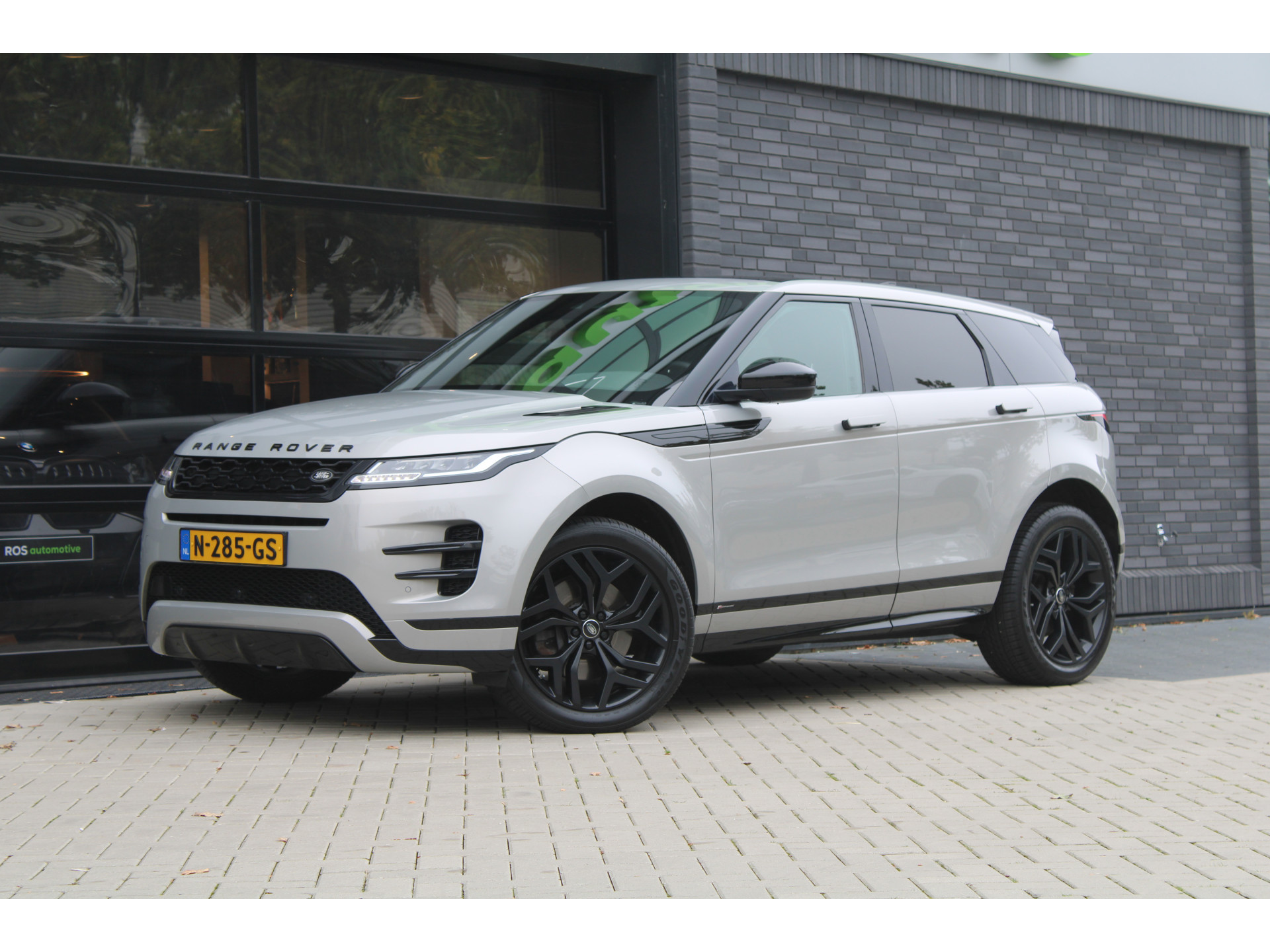 Land Rover Range Rover Evoque 2.0 D180 AWD R-Dynamic S 47993913-3.jpg | ROS Automotive