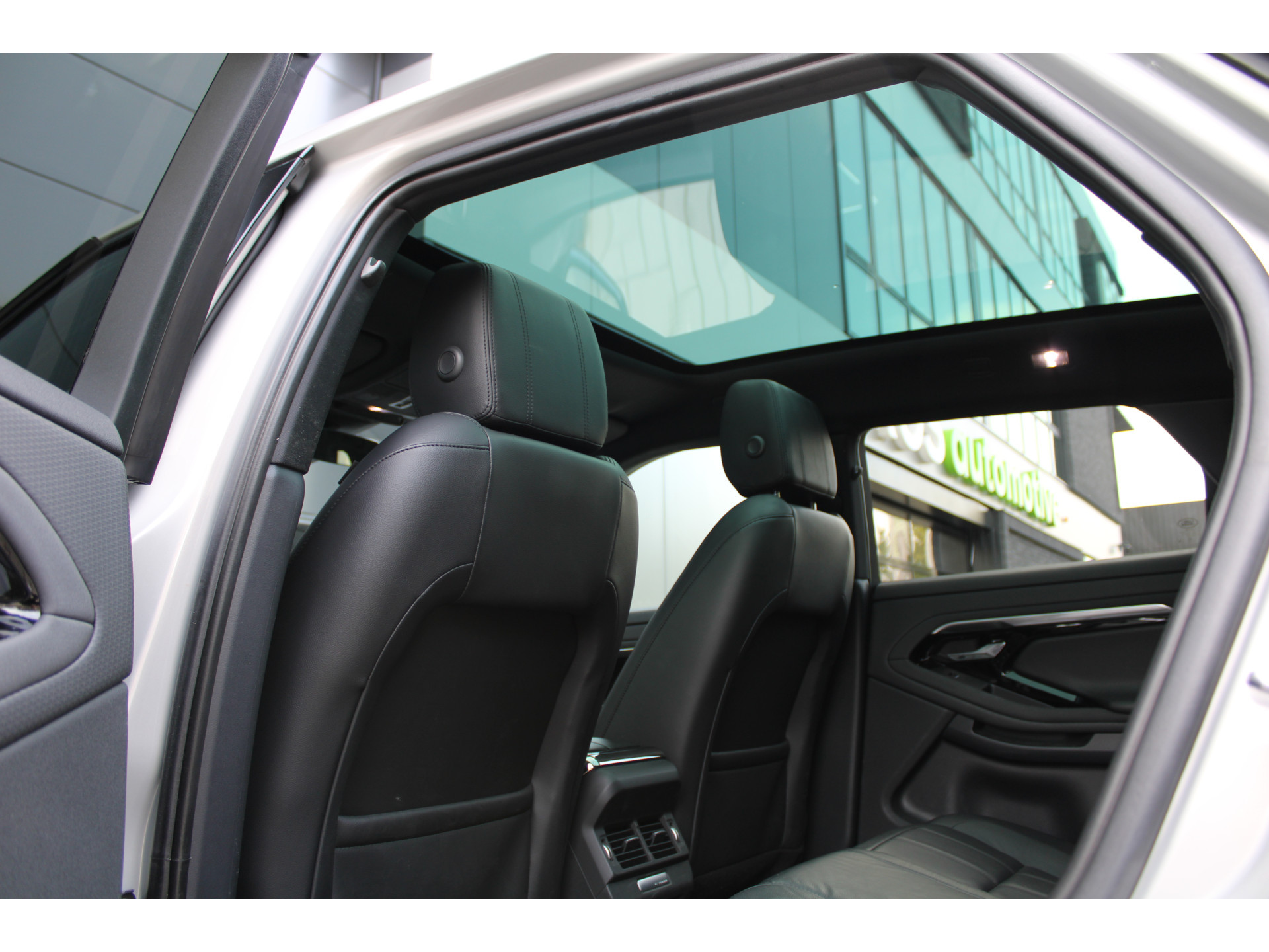 Land Rover Range Rover Evoque 2.0 D180 AWD R-Dynamic S 47993913-33.jpg | ROS Automotive