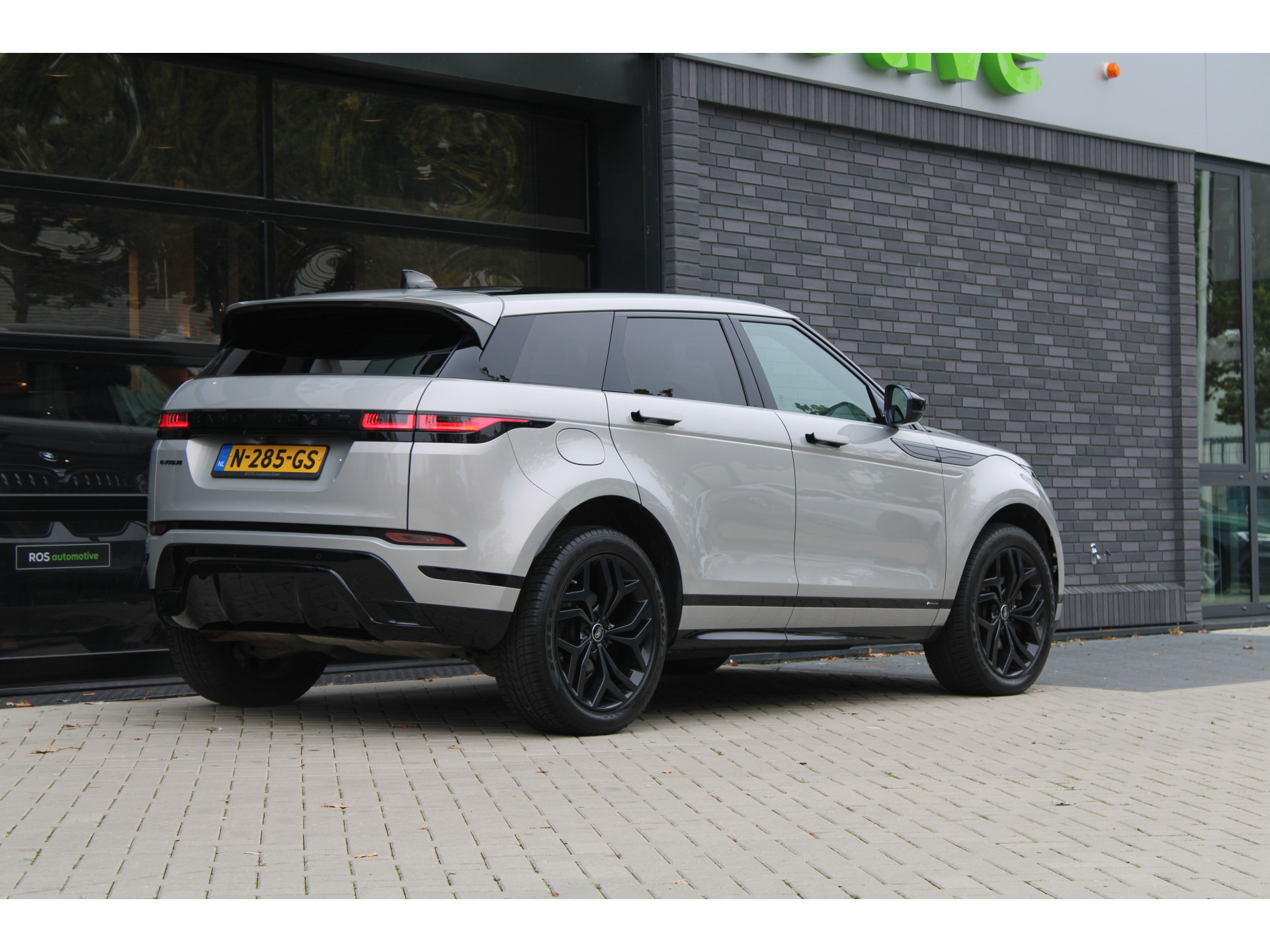Land Rover Range Rover Evoque 2.0 D180 AWD R-Dynamic S 47993913-9.jpg | ROS Automotive