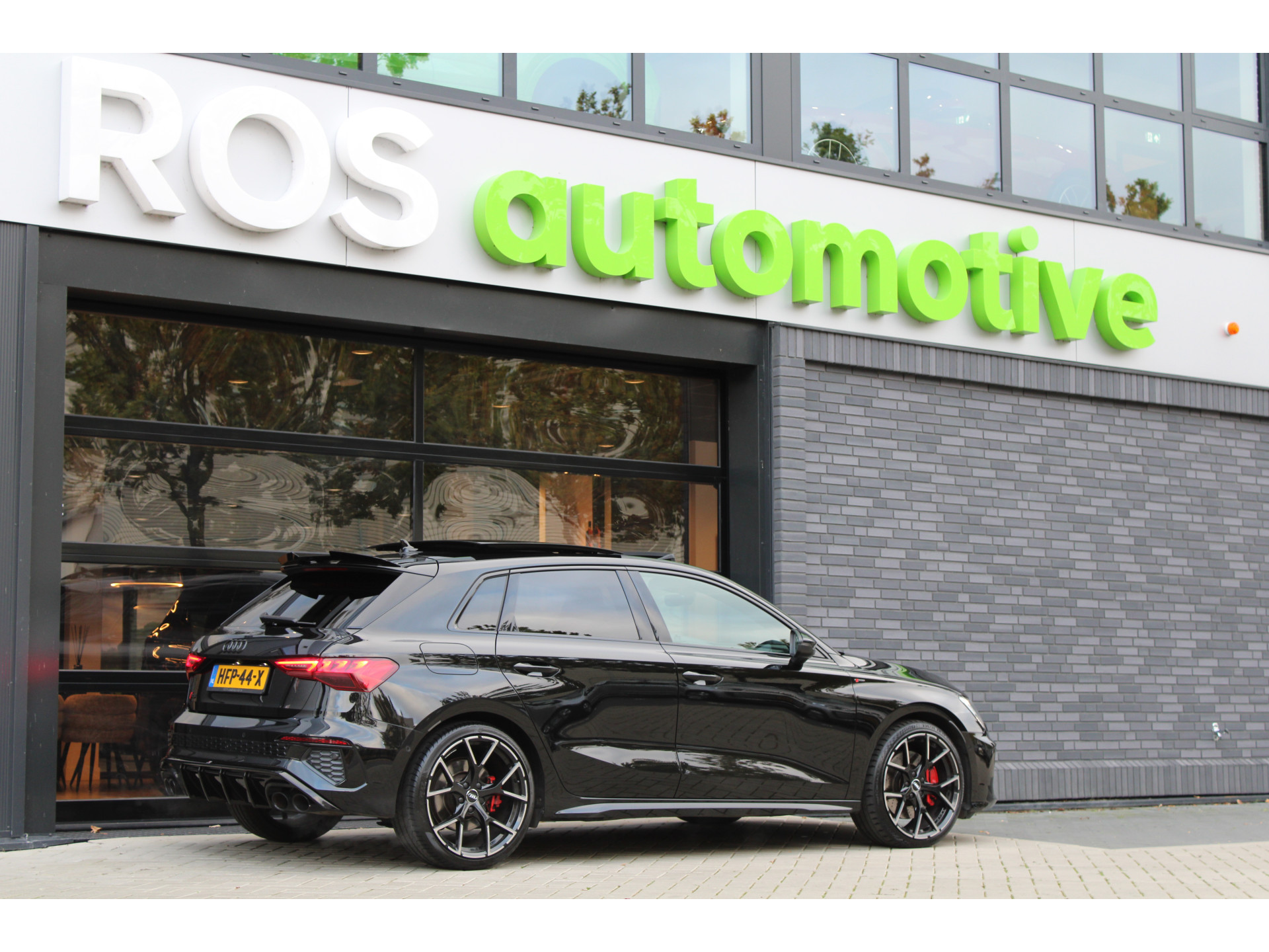 Audi S3 Sportback 2.0 TFSI S3 quattro 48484467-1.jpg | ROS Automotive