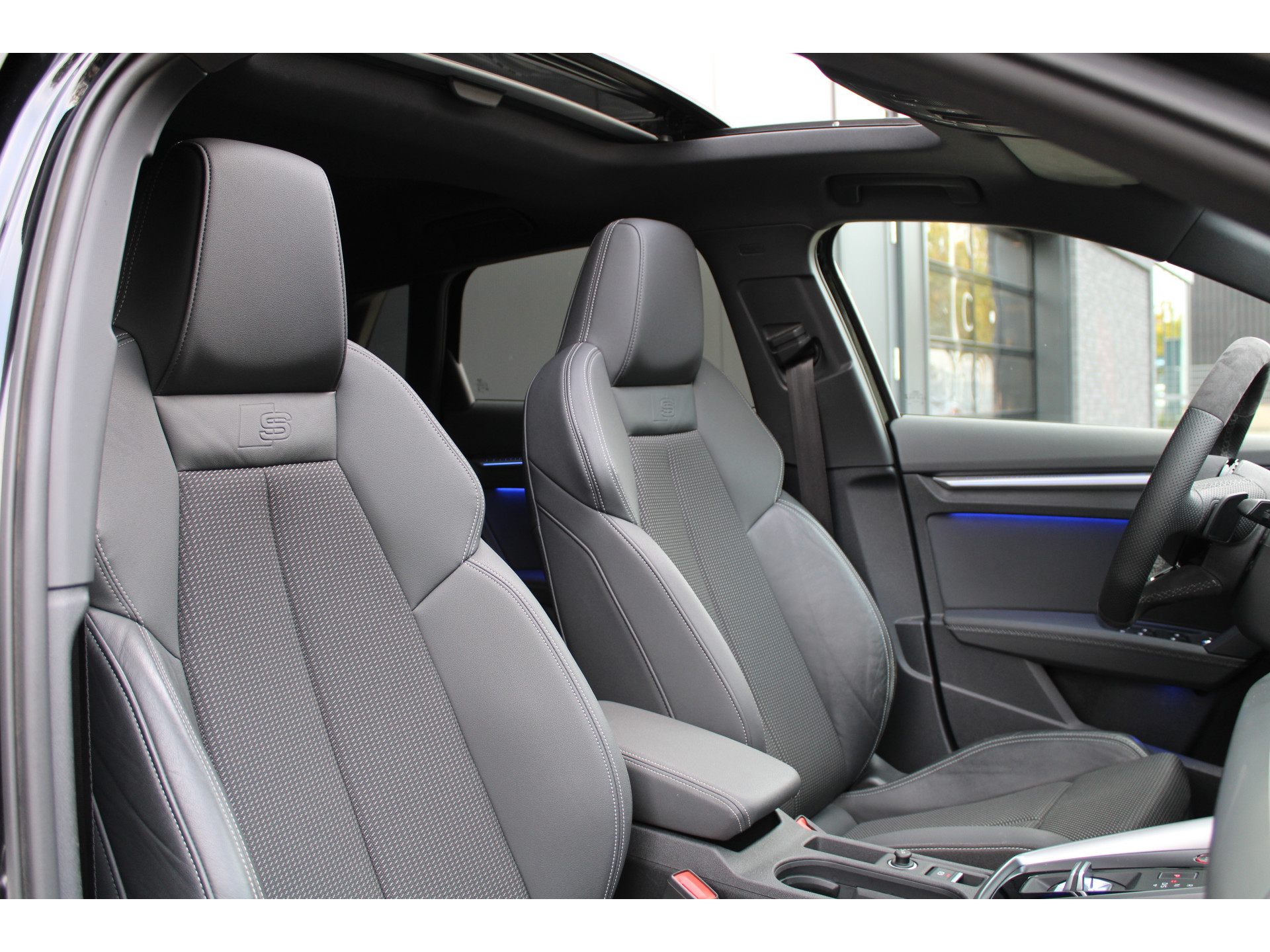 Audi S3 Sportback 2.0 TFSI S3 quattro 48484467-14.jpg | ROS Automotive