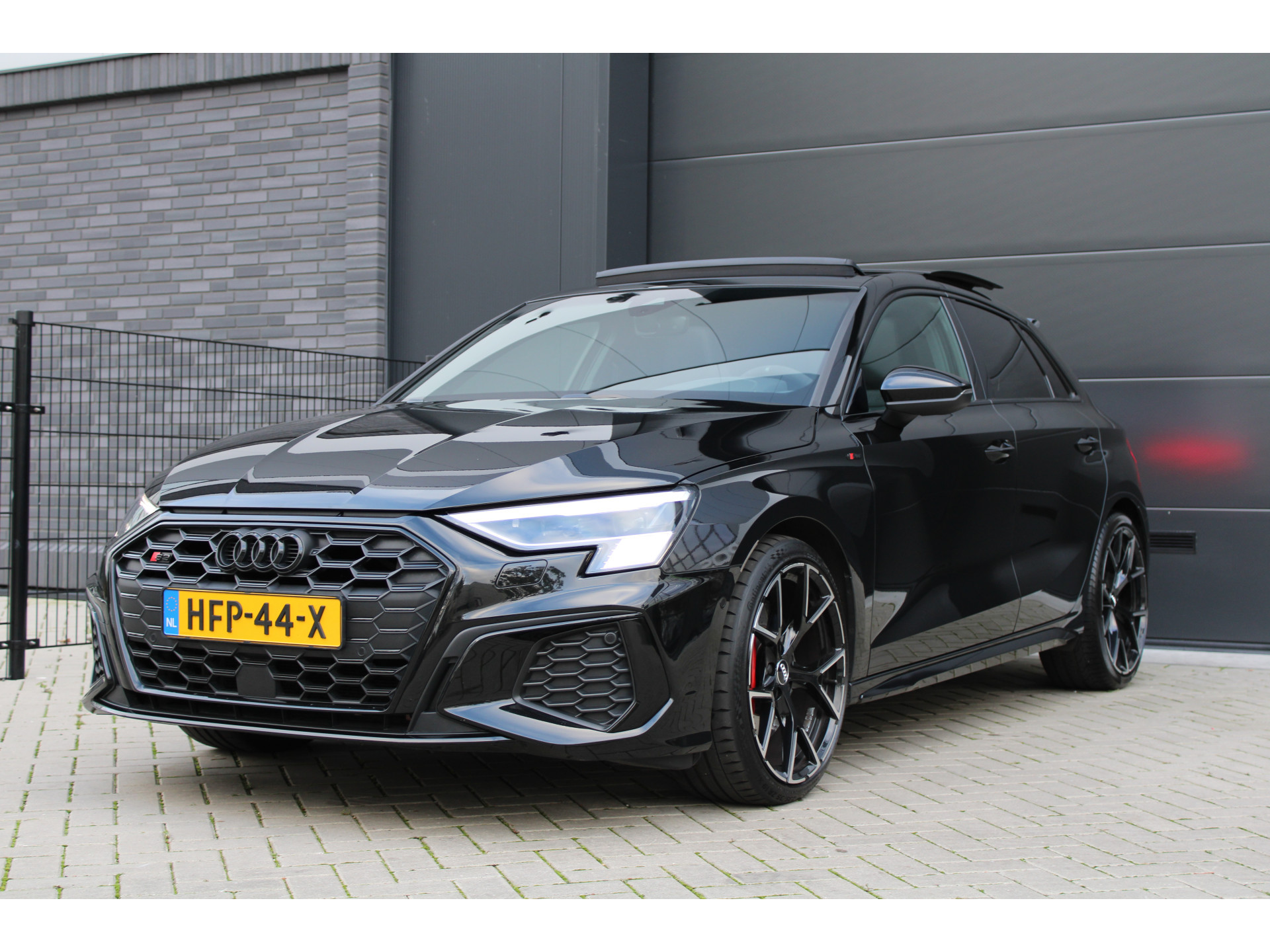 Audi S3 Sportback 2.0 TFSI S3 quattro 48484467-15.jpg | ROS Automotive