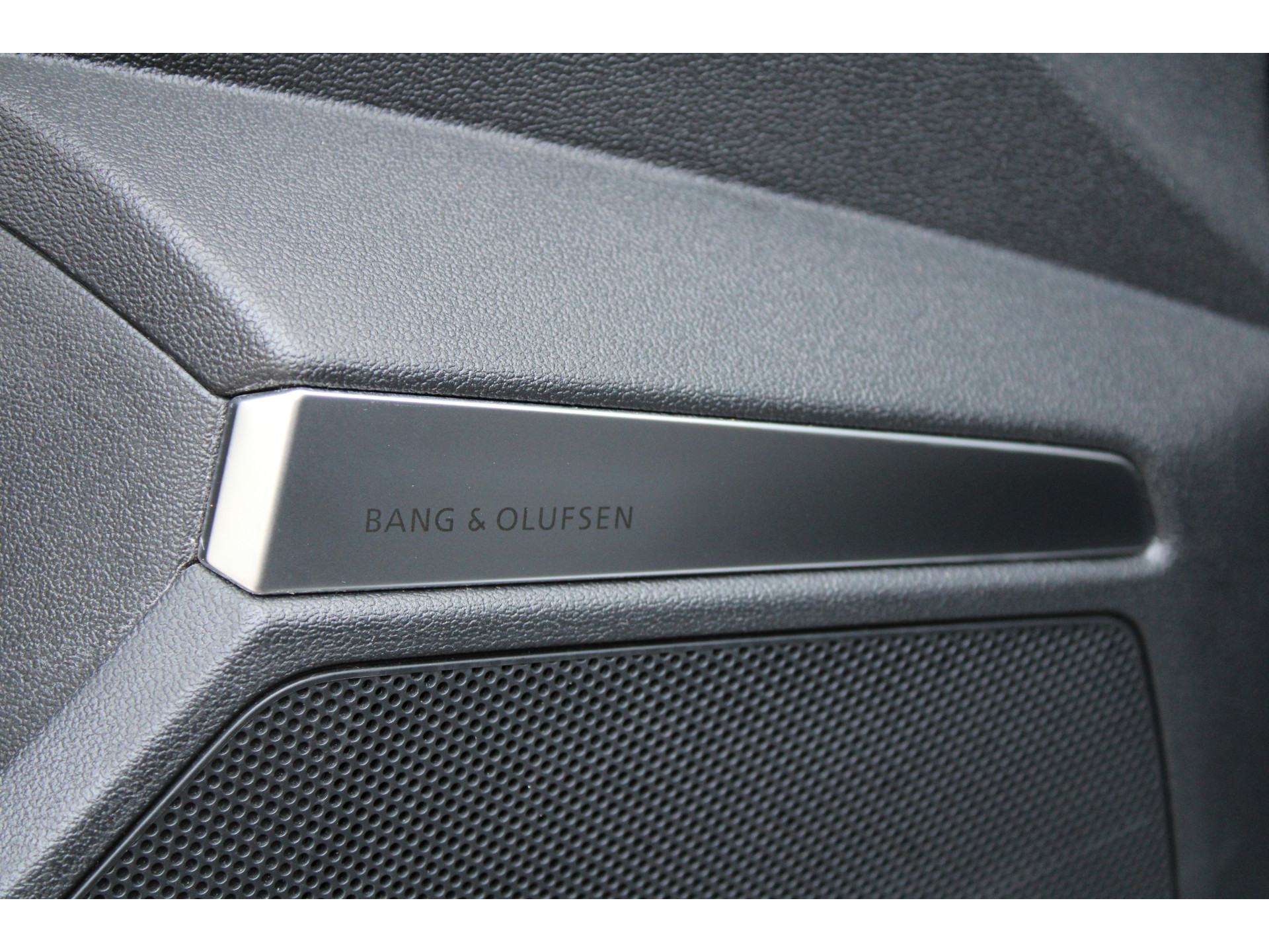 Audi S3 Sportback 2.0 TFSI S3 quattro 48484467-19.jpg | ROS Automotive