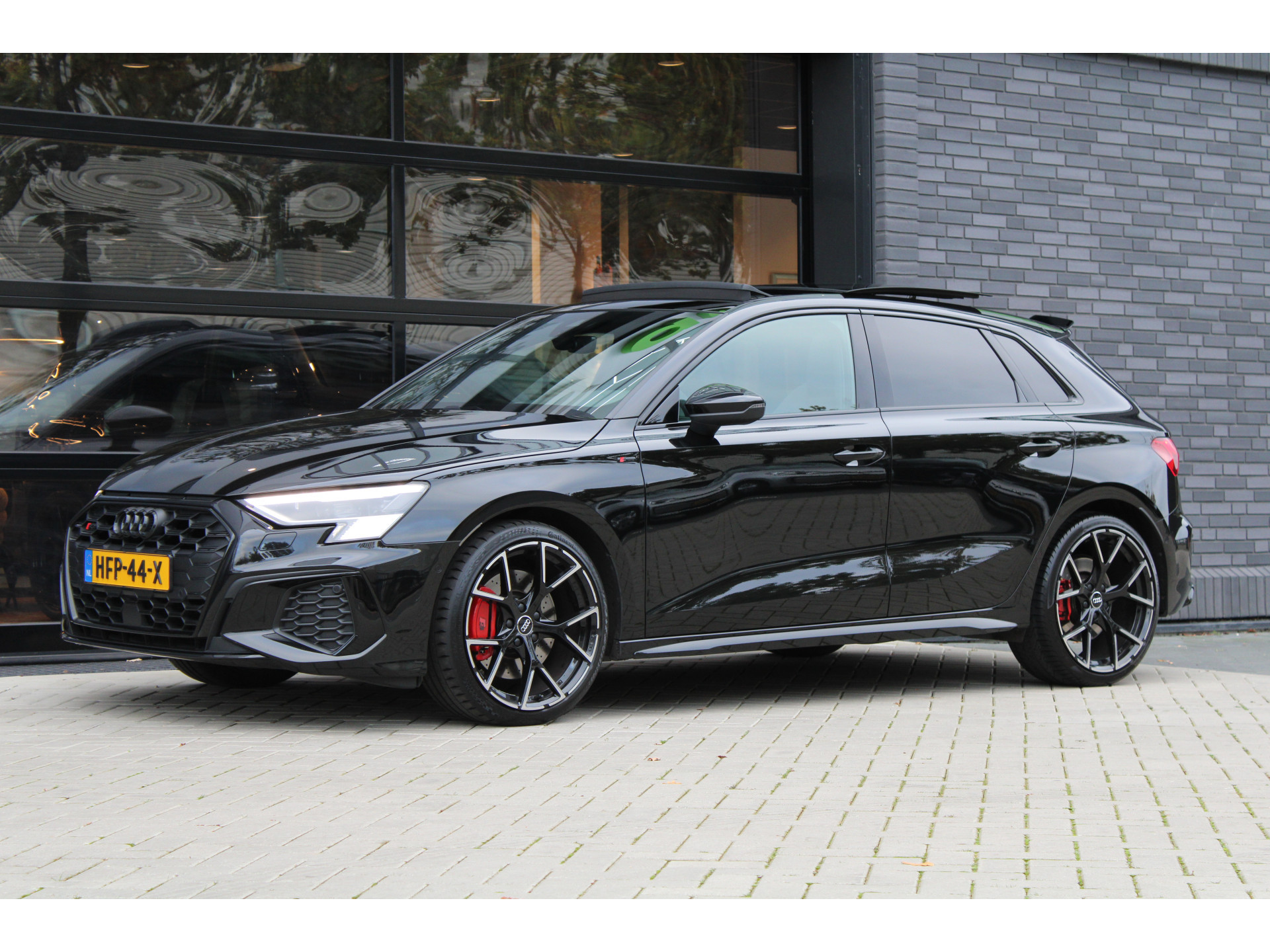 Audi S3 Sportback 2.0 TFSI S3 quattro 48484467-2.jpg | ROS Automotive