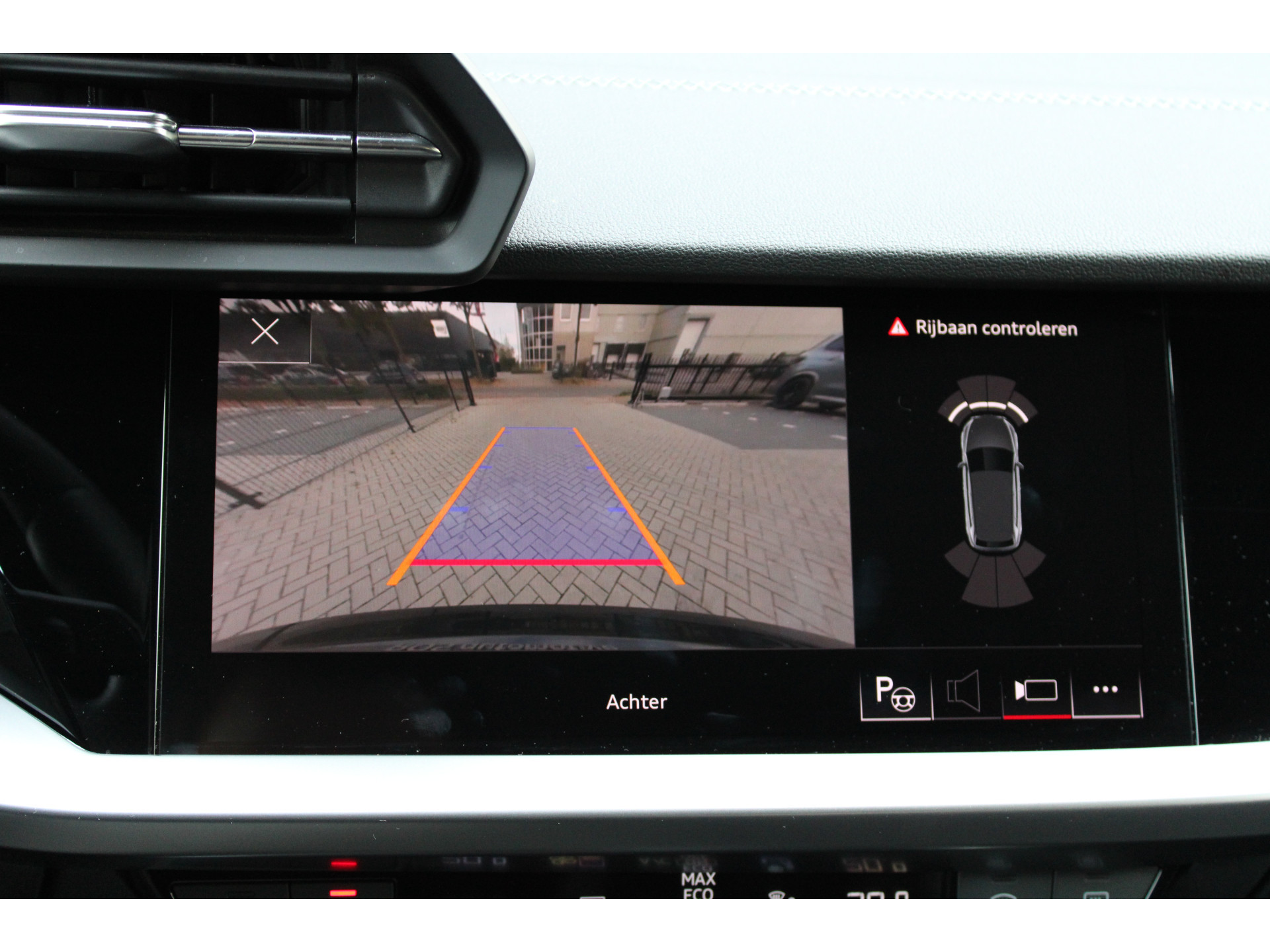 Audi S3 Sportback 2.0 TFSI S3 quattro 48484467-32.jpg | ROS Automotive