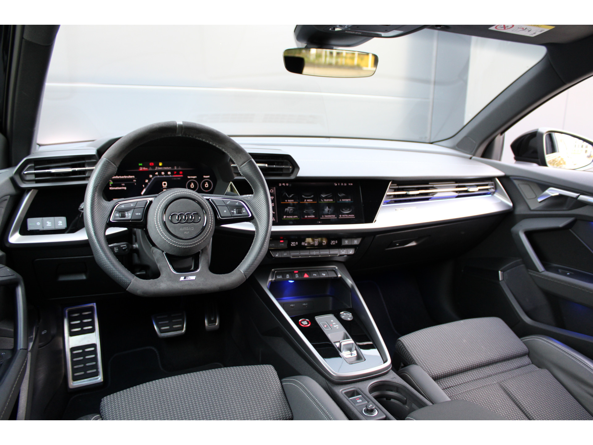 Audi S3 Sportback 2.0 TFSI S3 quattro 48484467-7.jpg | ROS Automotive