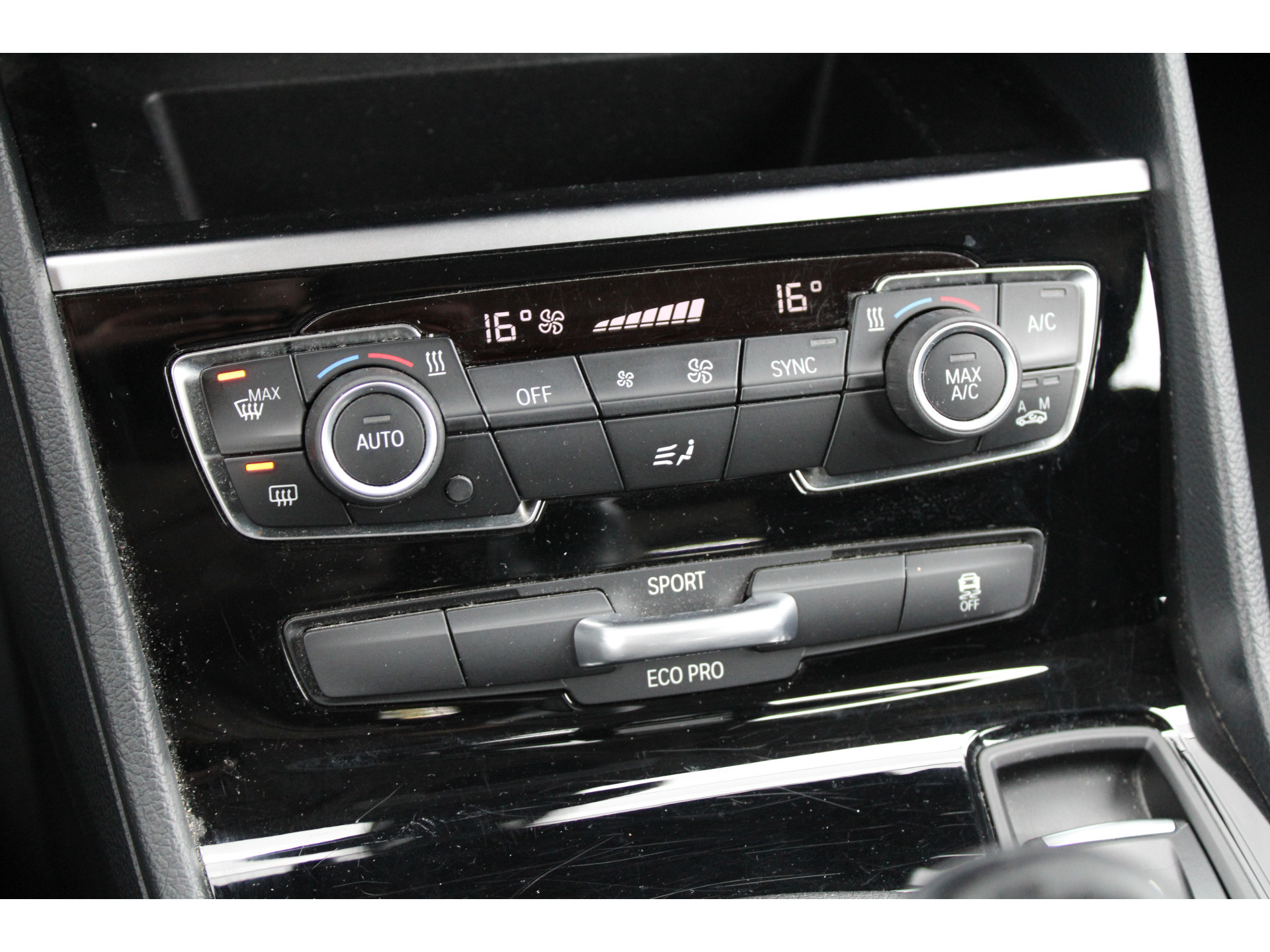 BMW 2 Serie Active Tourer 218i Essential 48484551-21.jpg | ROS Automotive