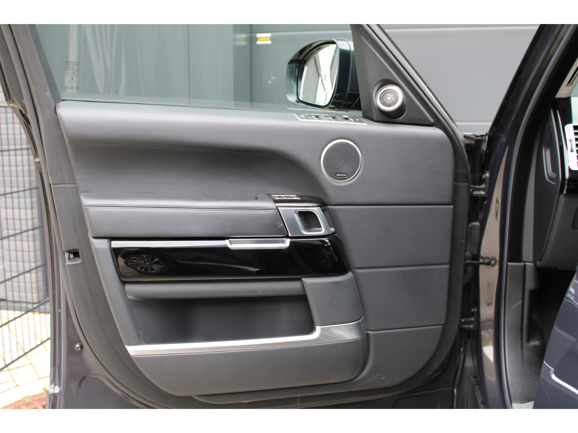 Land Rover Range Rover 4.4 SDV8 Autobiography 48516036-7.jpg | ROS Automotive