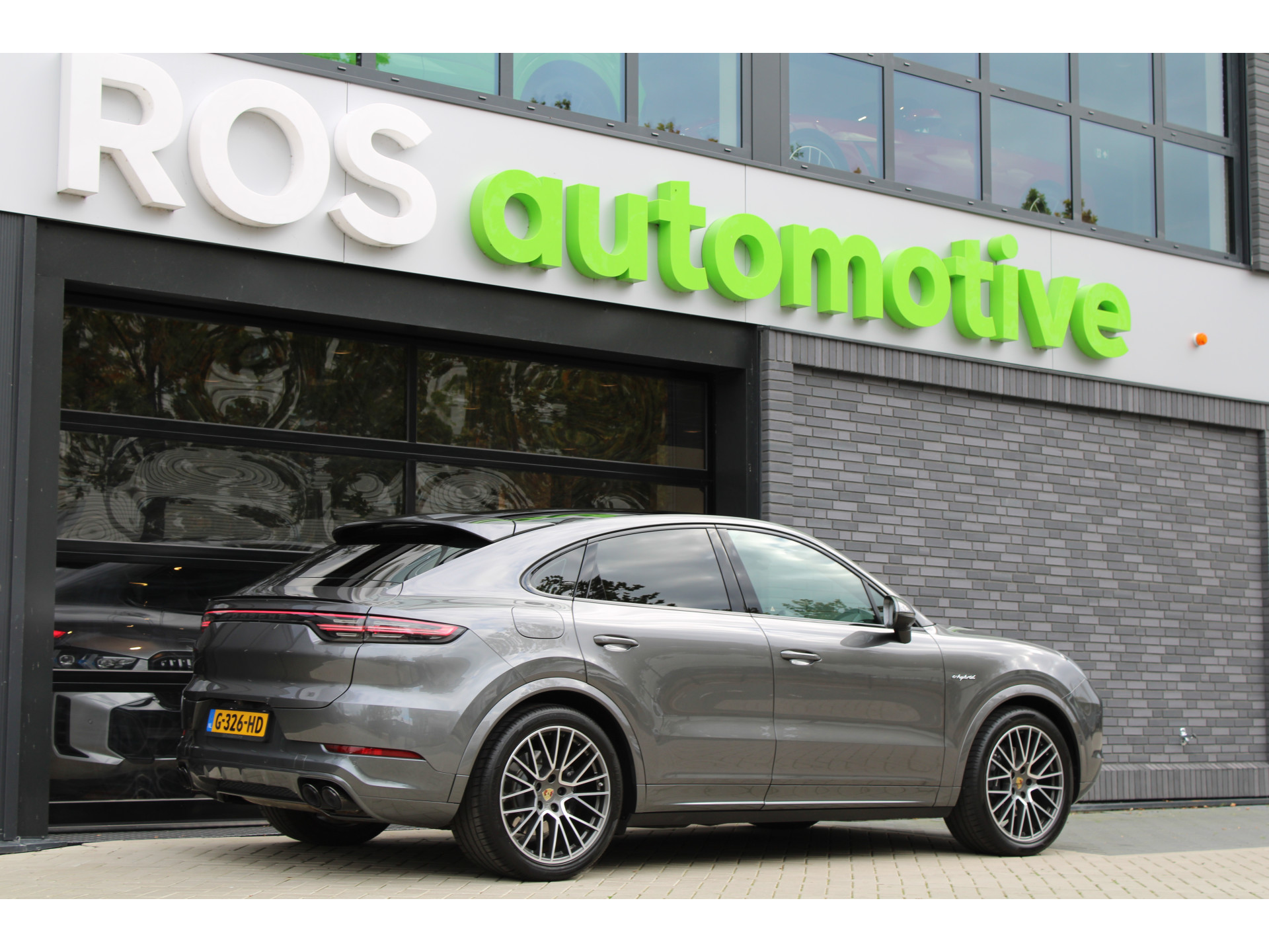 Porsche Cayenne Coupé 3.0 E-Hybrid 48529637-1.jpg | ROS Automotive