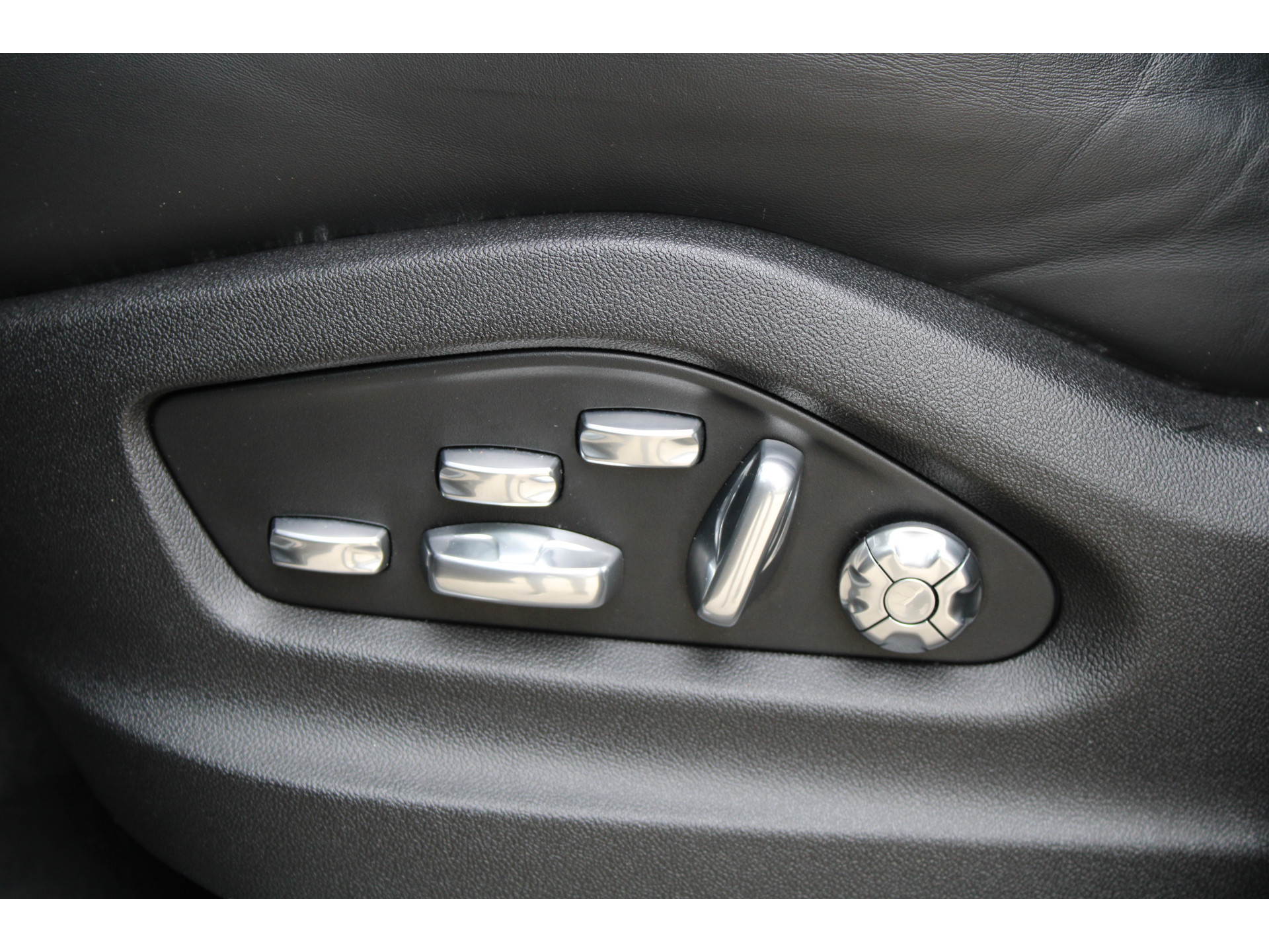 Porsche Cayenne Coupé 3.0 E-Hybrid 48529637-13.jpg | ROS Automotive