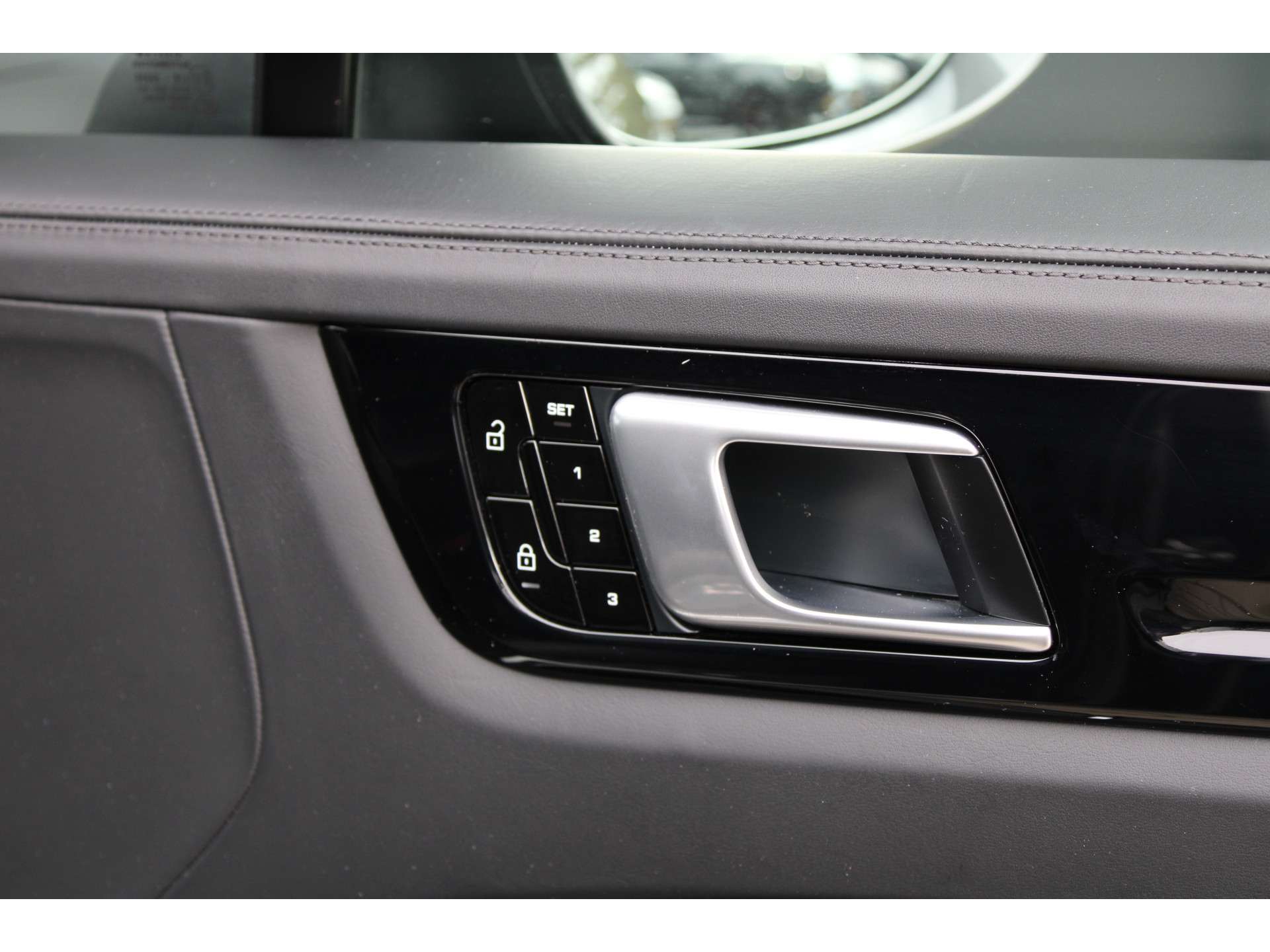 Porsche Cayenne Coupé 3.0 E-Hybrid 48529637-24.jpg | ROS Automotive