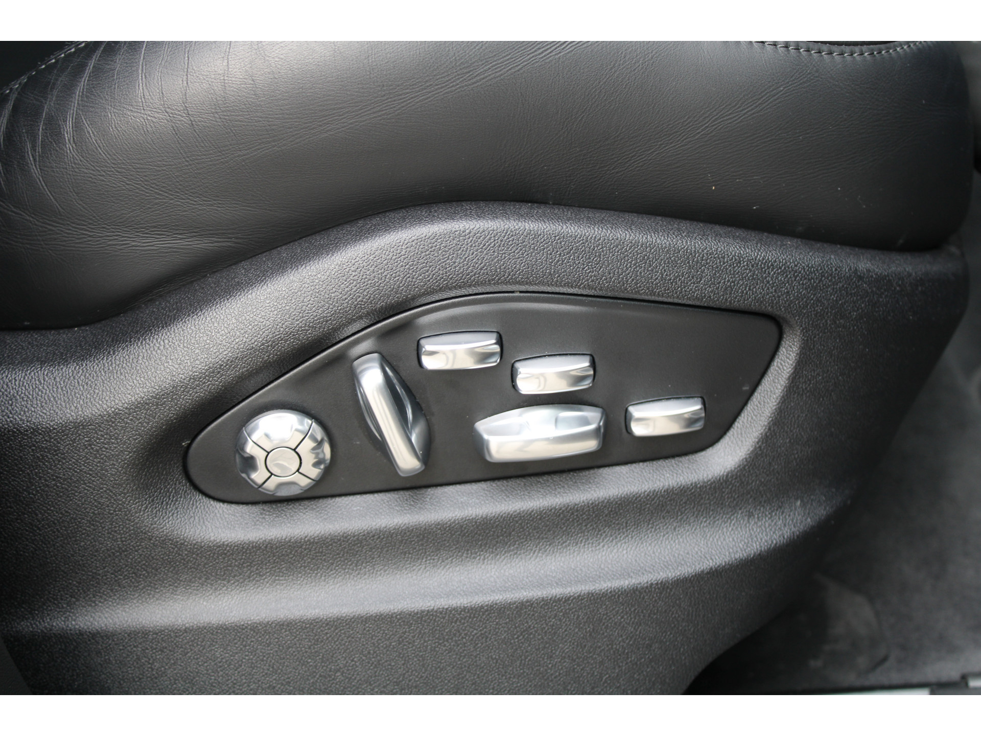 Porsche Cayenne Coupé 3.0 E-Hybrid 48529637-25.jpg | ROS Automotive