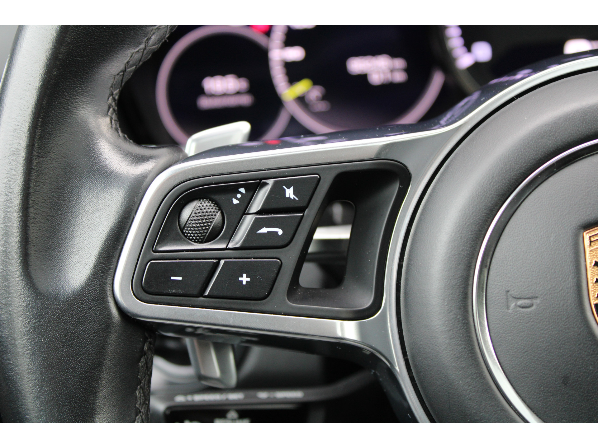 Porsche Cayenne Coupé 3.0 E-Hybrid 48529637-27.jpg | ROS Automotive