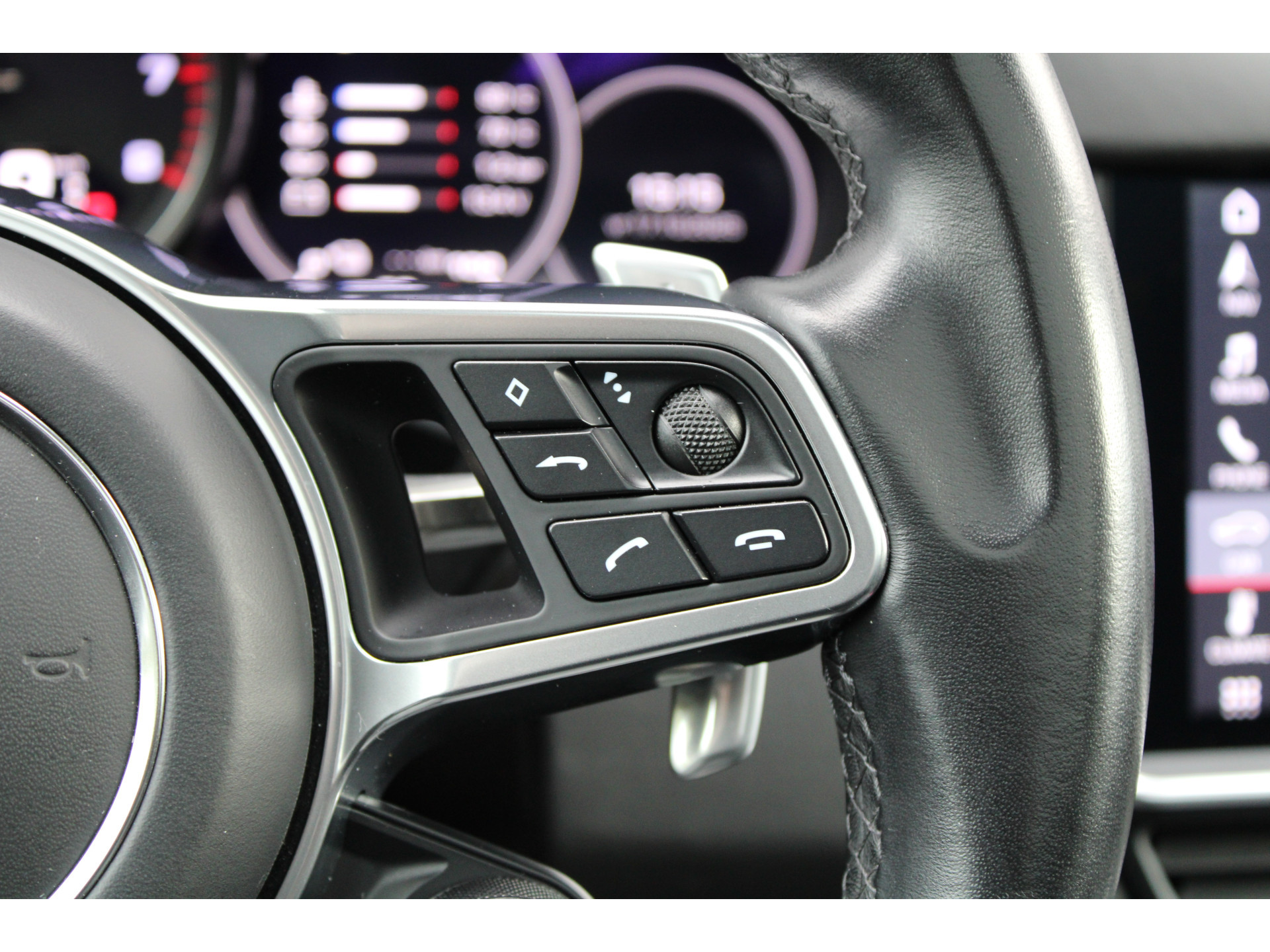 Porsche Cayenne Coupé 3.0 E-Hybrid 48529637-28.jpg | ROS Automotive