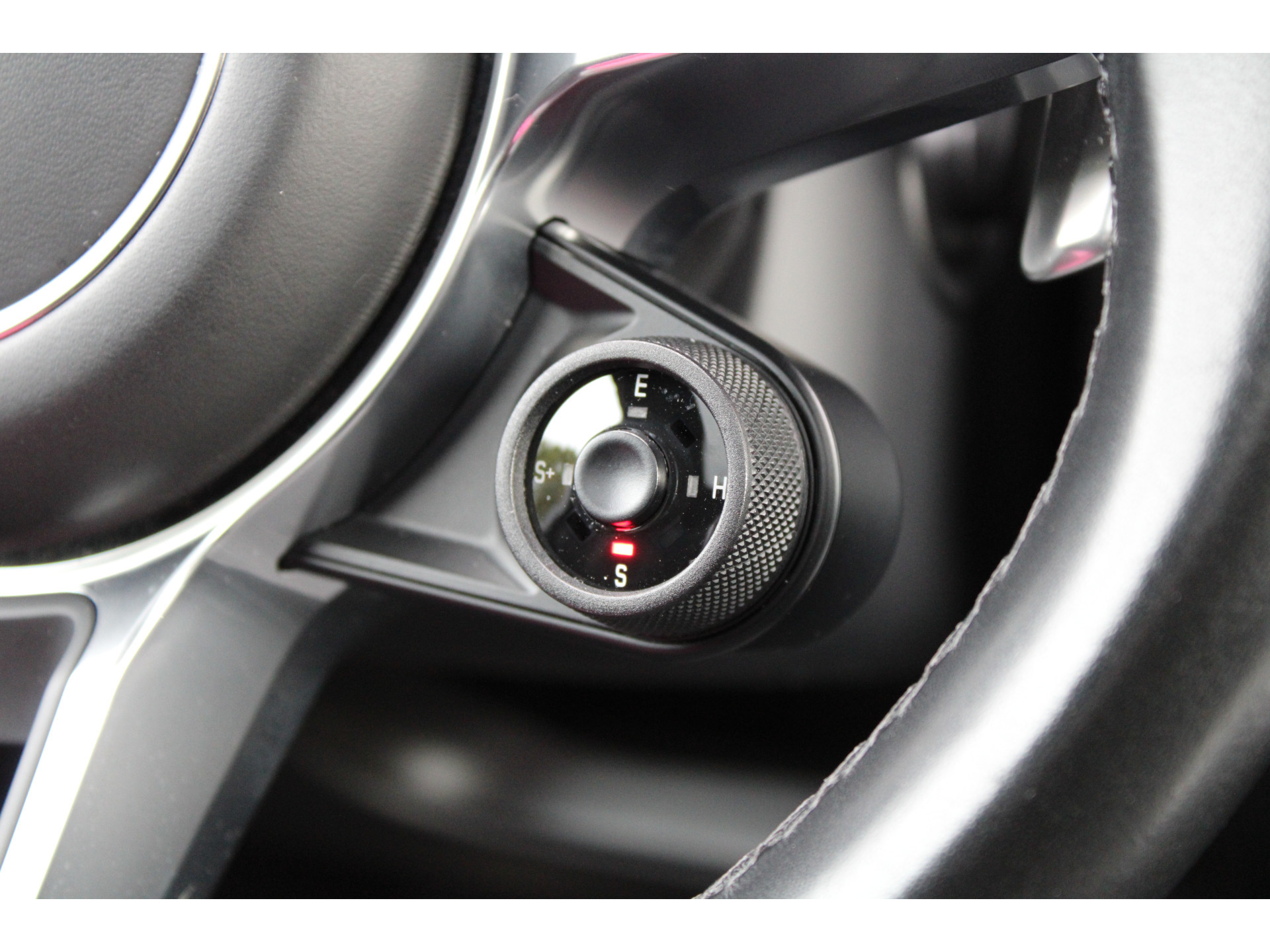 Porsche Cayenne Coupé 3.0 E-Hybrid 48529637-29.jpg | ROS Automotive