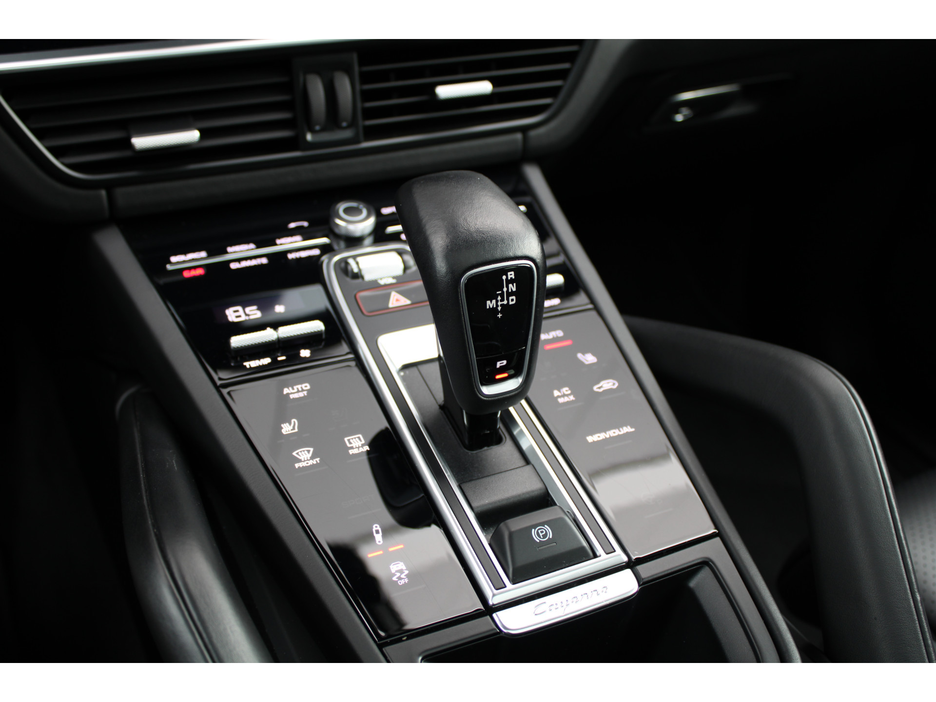 Porsche Cayenne Coupé 3.0 E-Hybrid 48529637-34.jpg | ROS Automotive