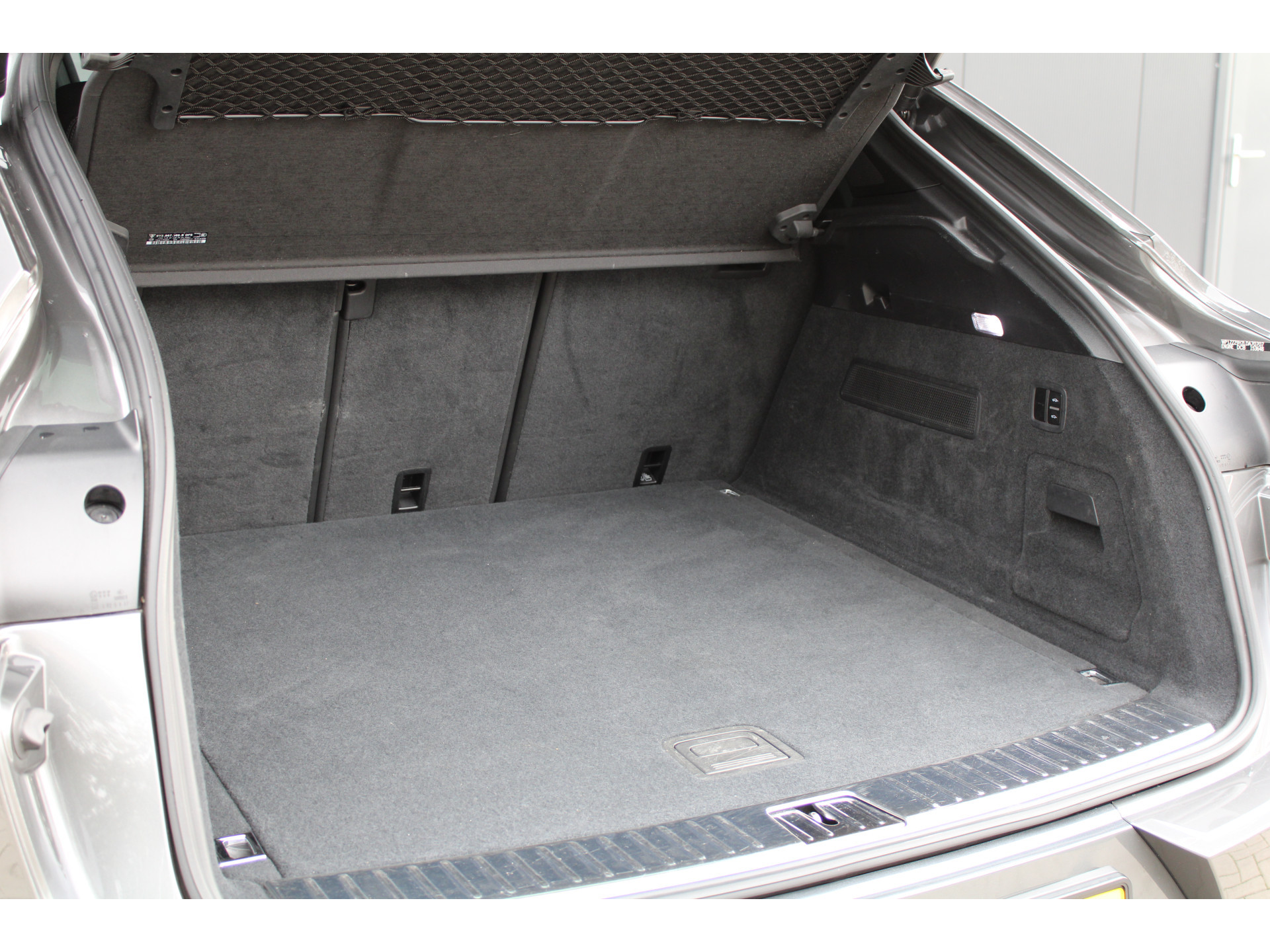 Porsche Cayenne Coupé 3.0 E-Hybrid 48529637-49.jpg | ROS Automotive