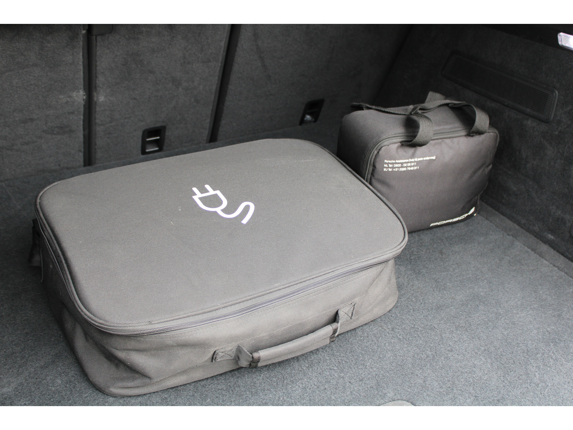 Porsche Cayenne Coupé 3.0 E-Hybrid 48529637-52.jpg | ROS Automotive