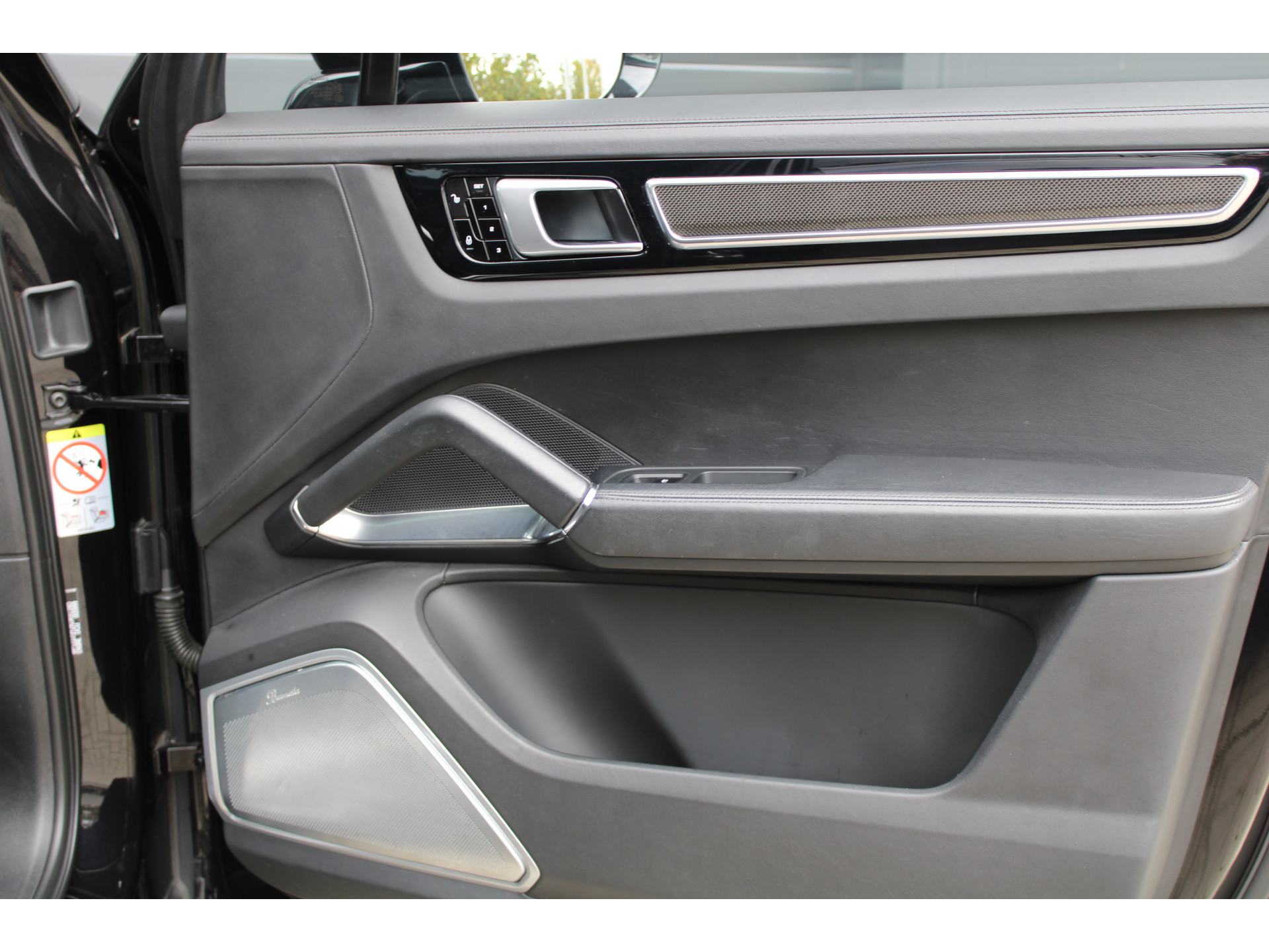 Porsche Cayenne 4.0 Turbo 48536199-19.jpg | ROS Automotive