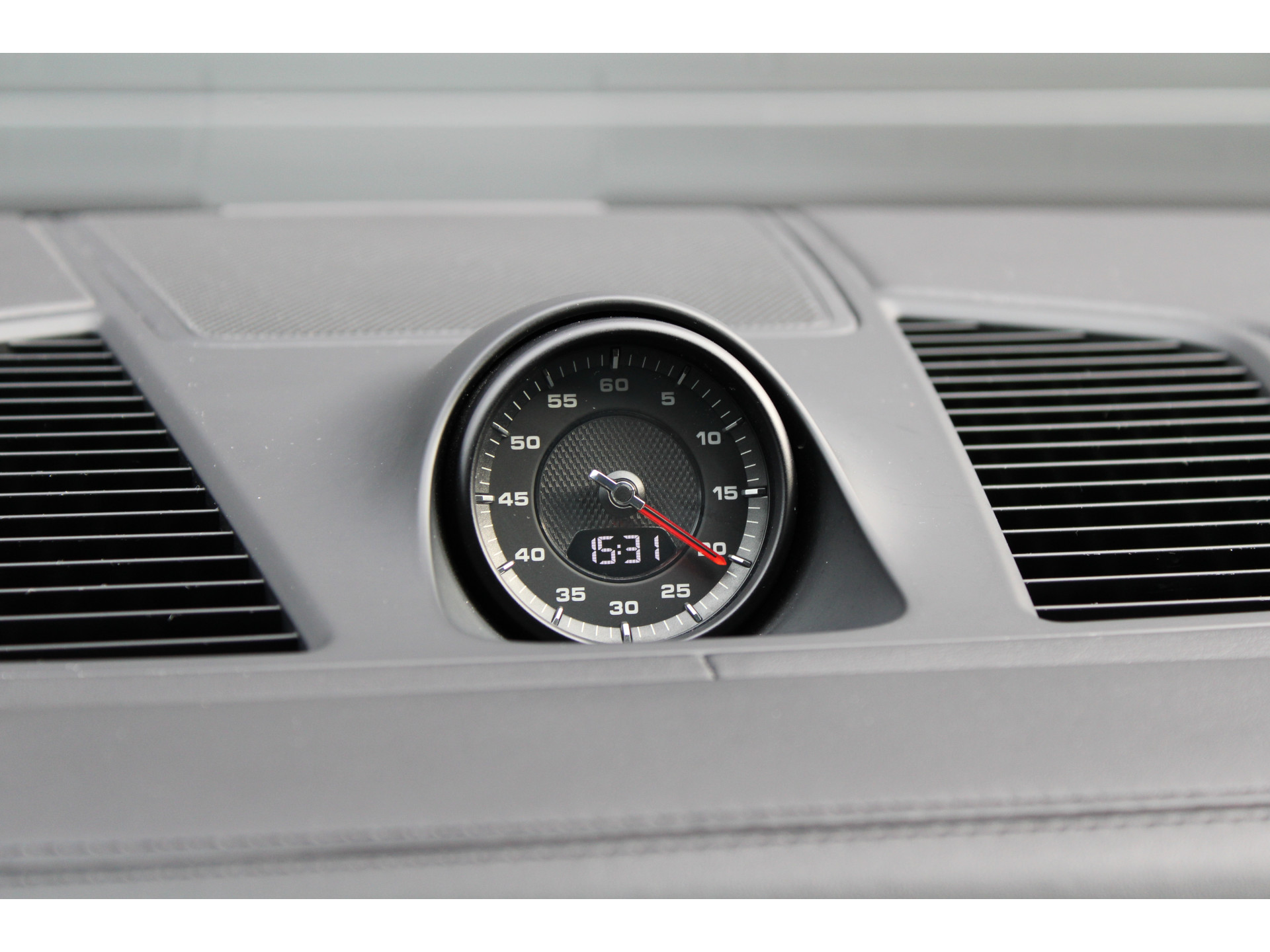 Porsche Cayenne 4.0 Turbo 48536199-36.jpg | ROS Automotive