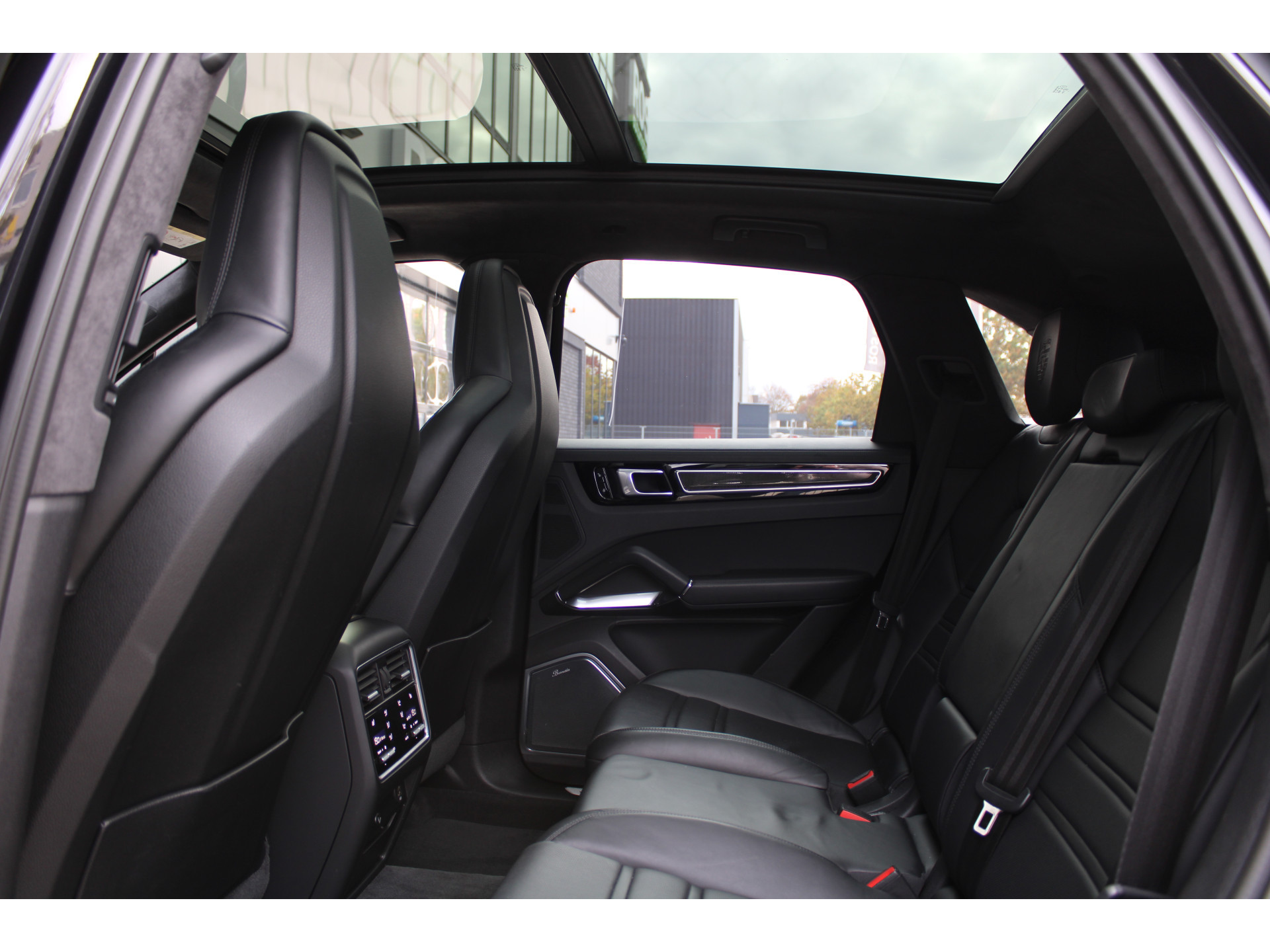 Porsche Cayenne 4.0 Turbo 48536199-48.jpg | ROS Automotive