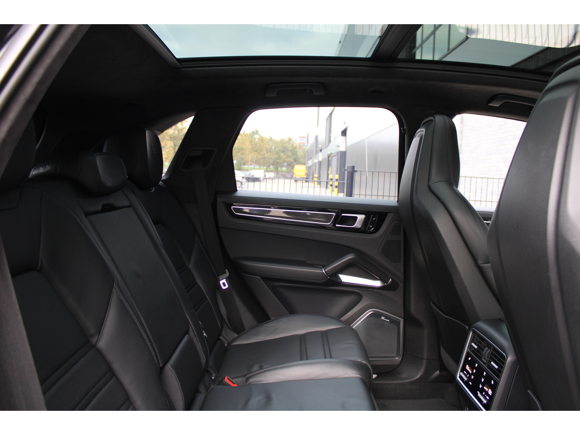 Porsche Cayenne 4.0 Turbo 48536199-50.jpg | ROS Automotive