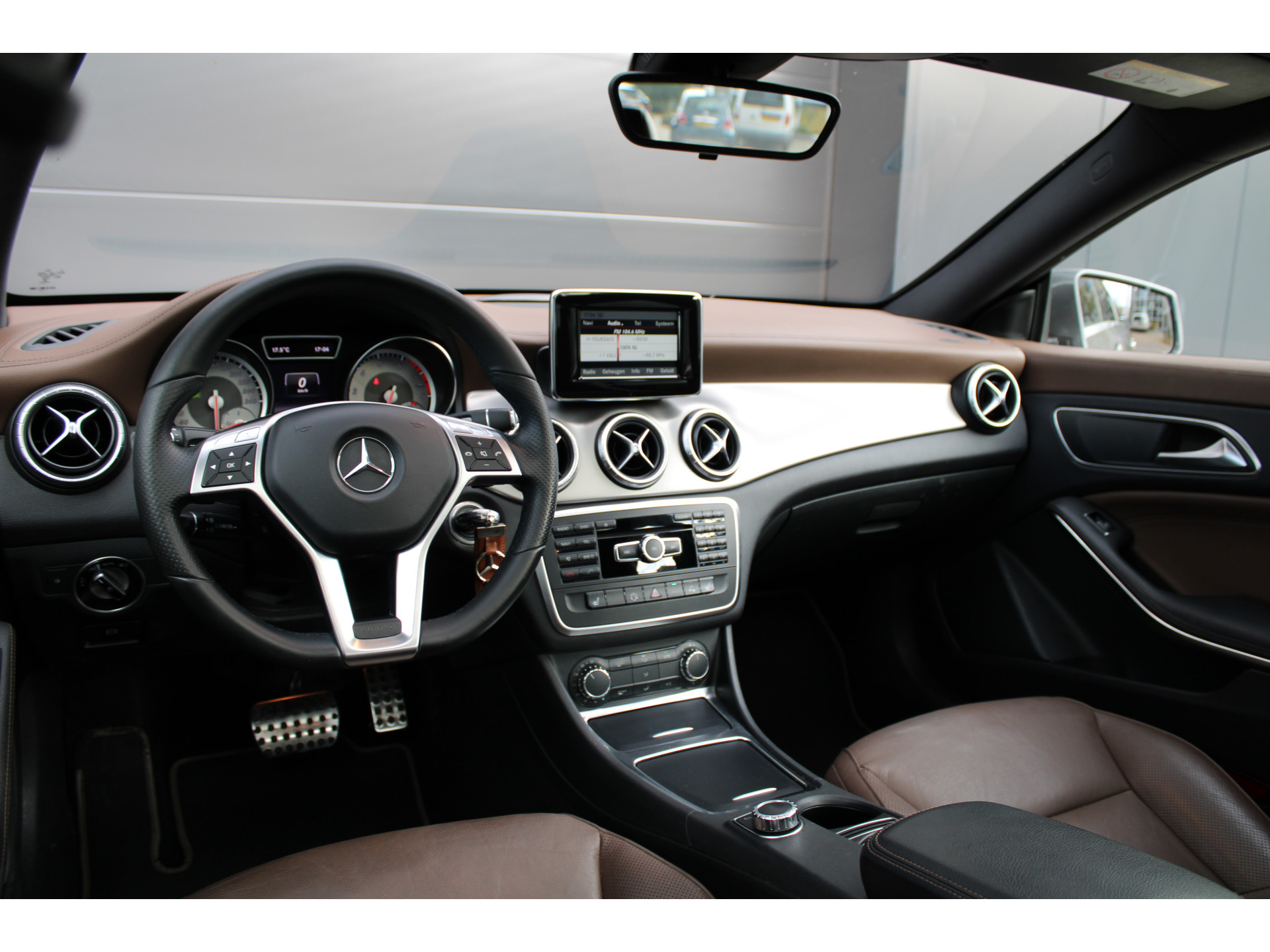 Mercedes-Benz CLA-Klasse 180 Ambition 48547670-11.jpg | ROS Automotive